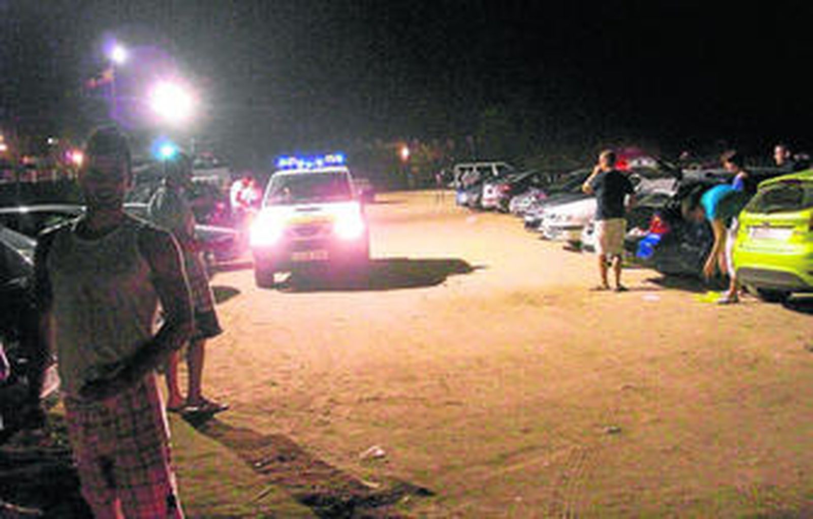 Imagen reciente de uno de los botellones celebrados al aire libre.