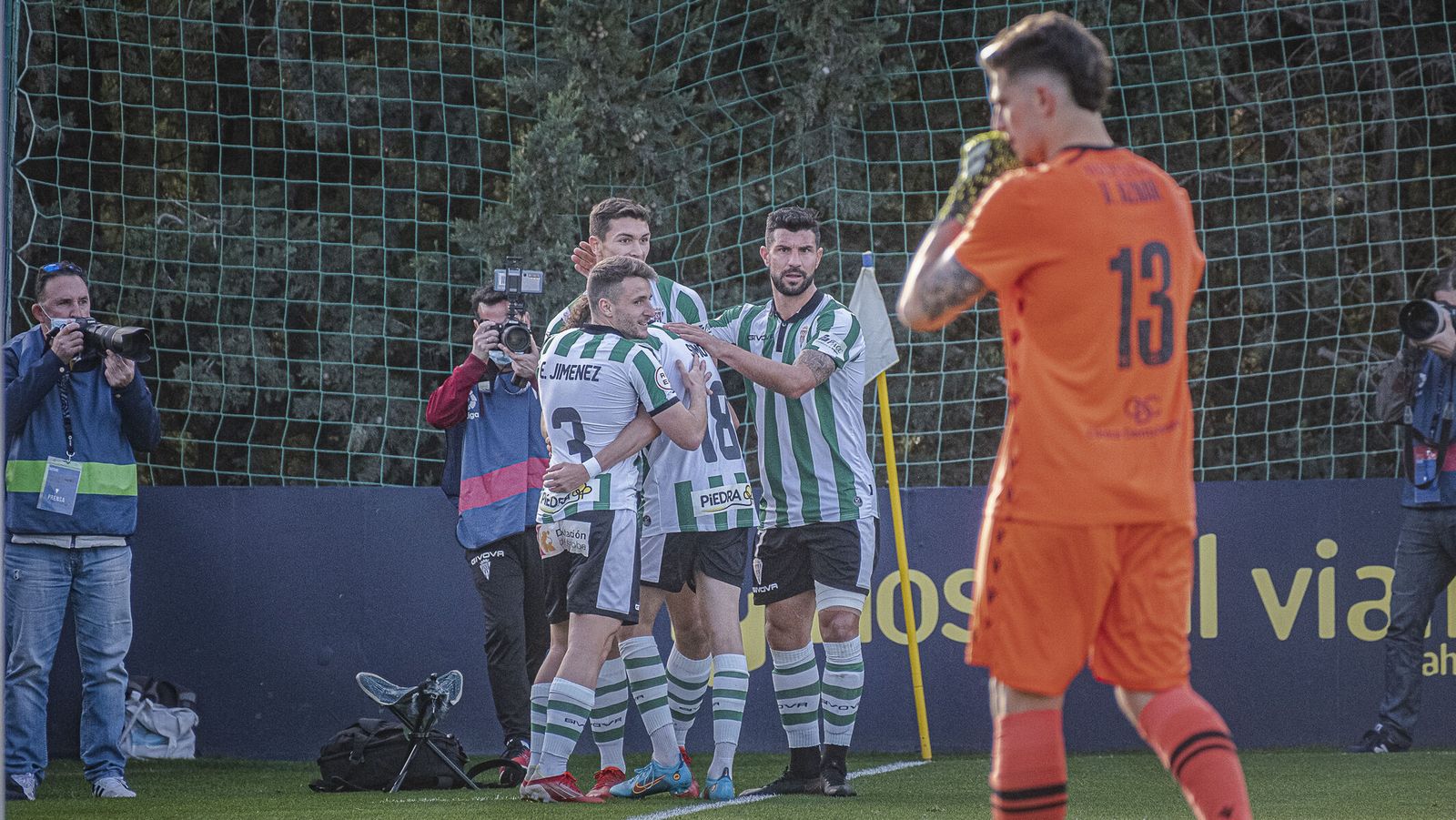 Las imágenes del triunfo del Córdoba CF ante el Cádiz B