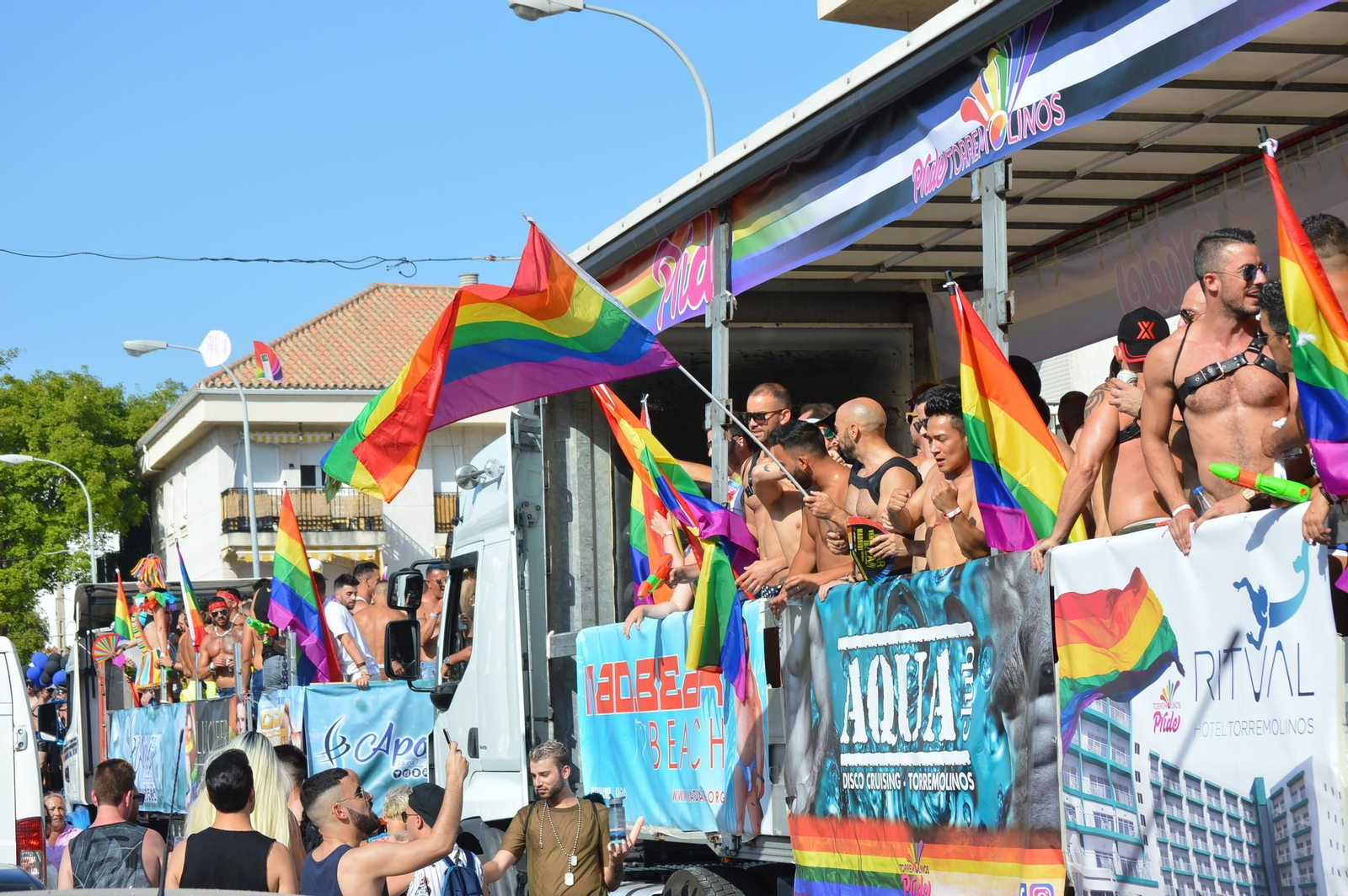 Asistentes al Día del Orgullo Gay en Torremolinos.