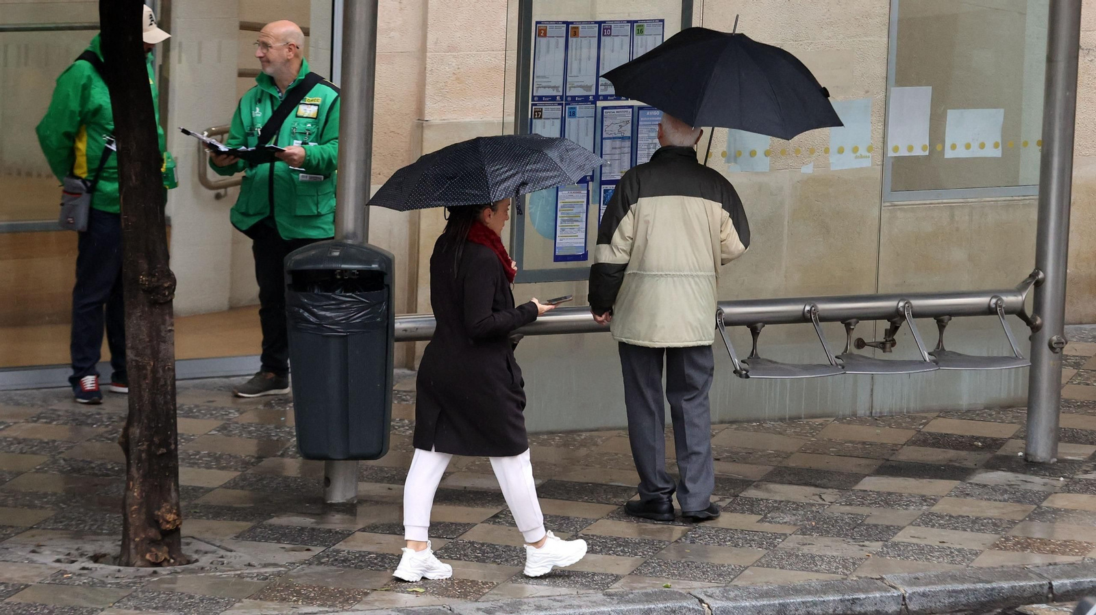 Las paraguas van a hacer falta este viernes 12 y sábado 13 en Jerez por la previsión de lluvias