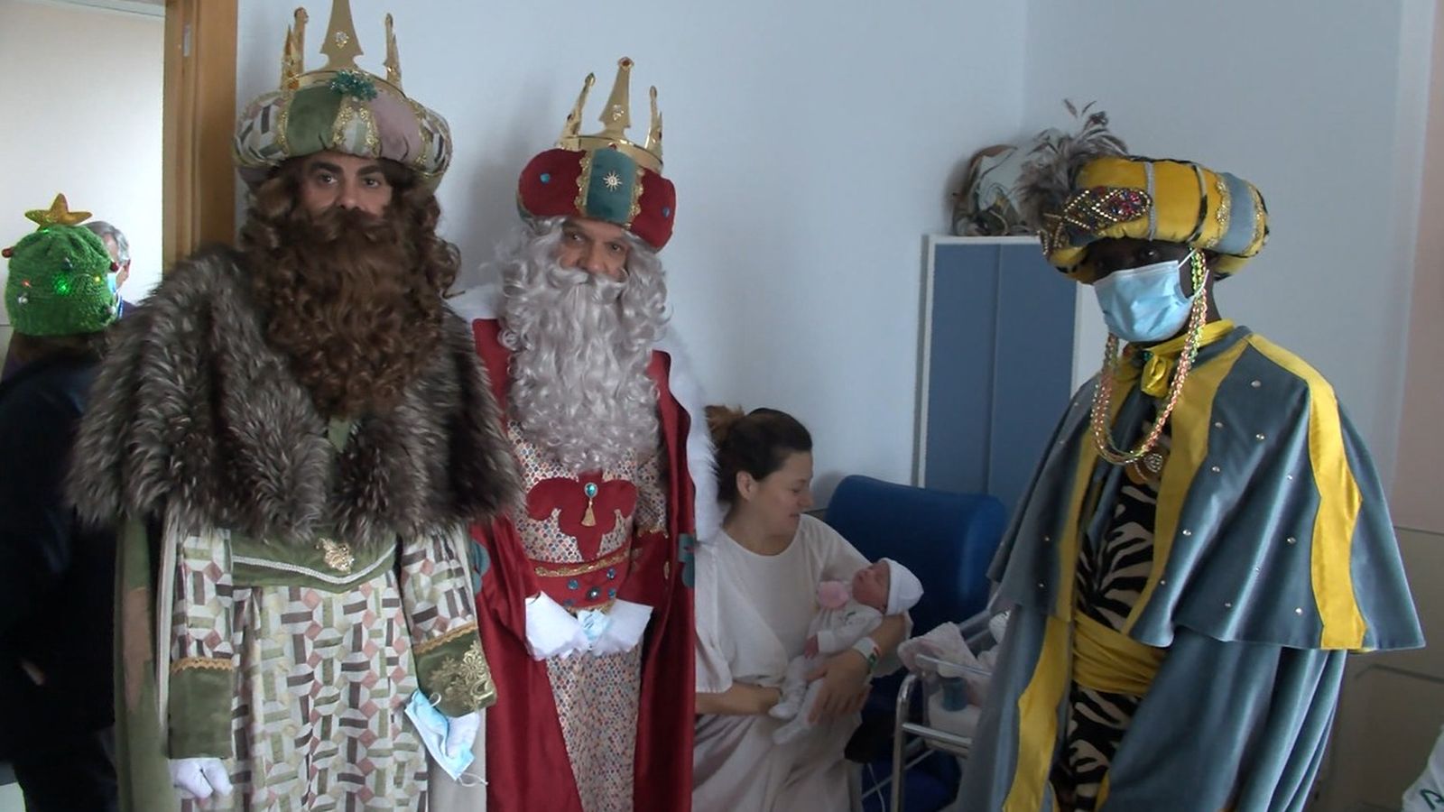 Los Reyes Magos visitan el Hospital Universitario de Puerto Real