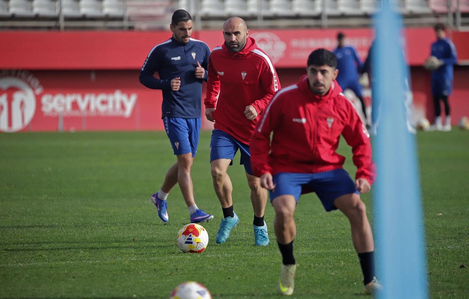 Fotos del Algeciras en su preparación para la visita al Real Murcia