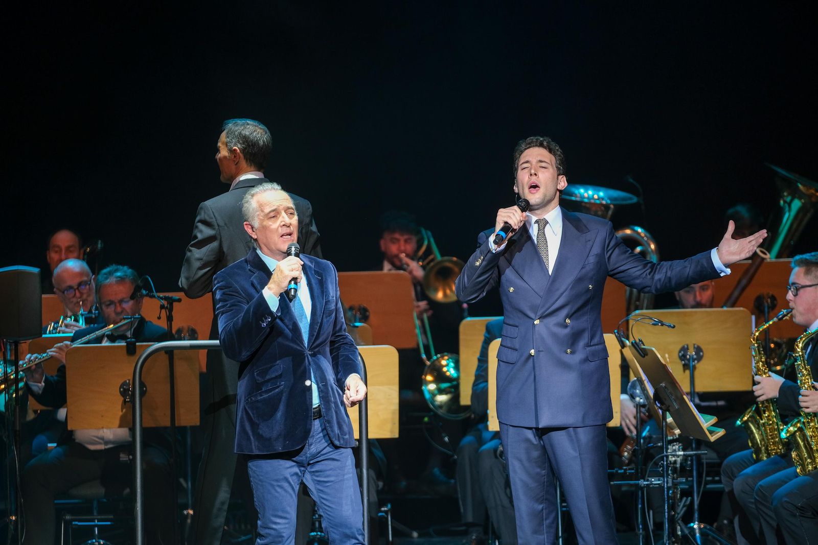 Imágenes del espectáculo Así canta nuestra tierra en Navidad, de la Fundación Cajasol y Alalá