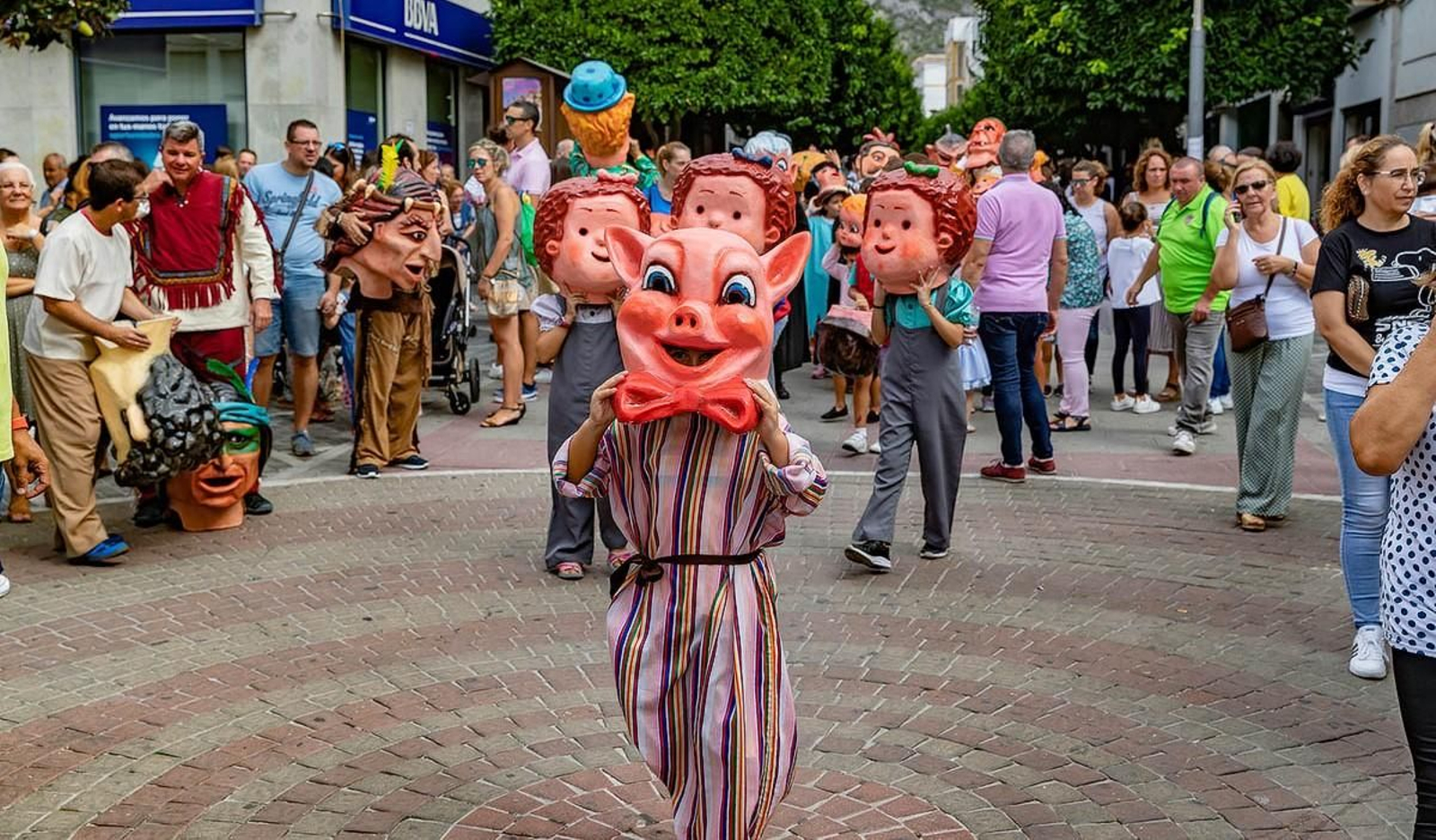 Gigantes y cabezudos protagonizarán las mañanas de la Feria y Fiestas de Ubrique