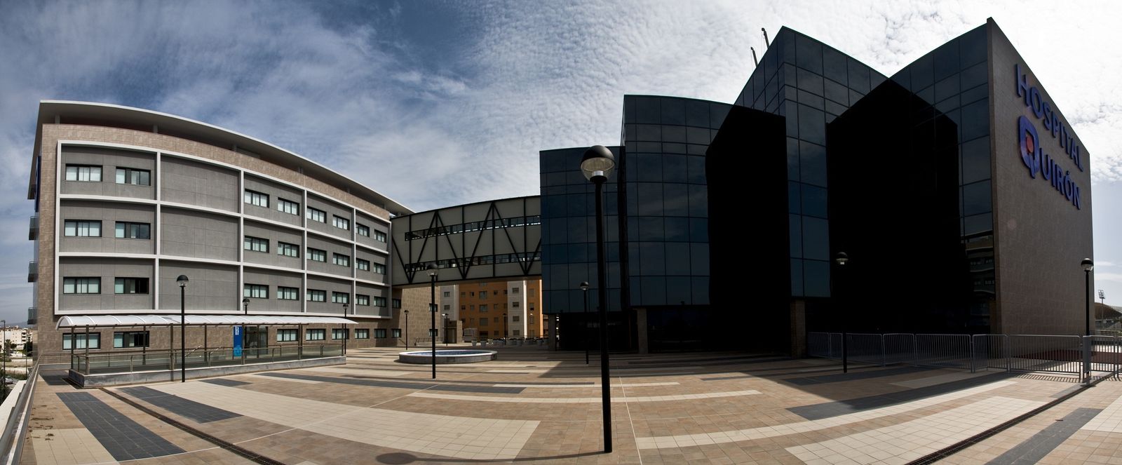 Edificio del Hospital Quirónsalud Málaga, en la barriada Parque Litoral de la capital.