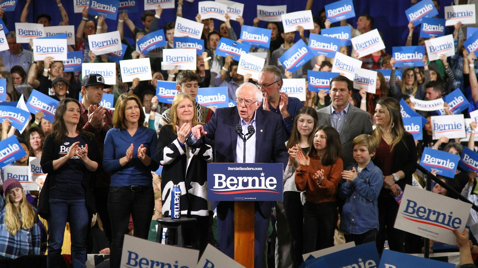 Bernie sanders durante un mitin en Essex Junction, en su estado natal, Vermont, durante el 'supermartes'.