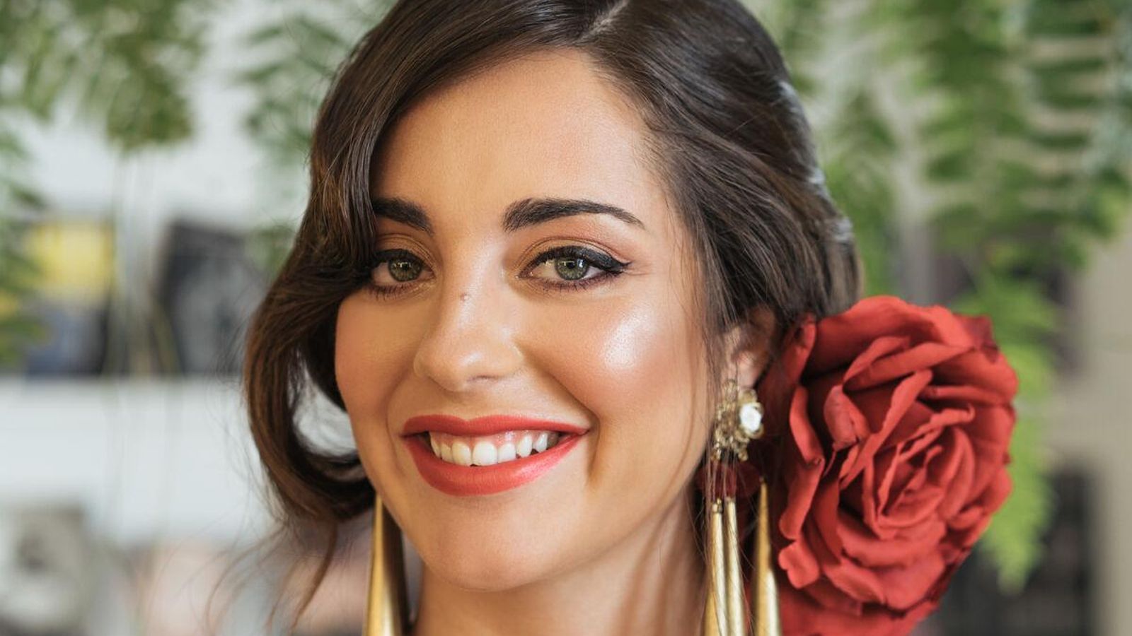 El maquillaje clásico para la Feria de Abril.