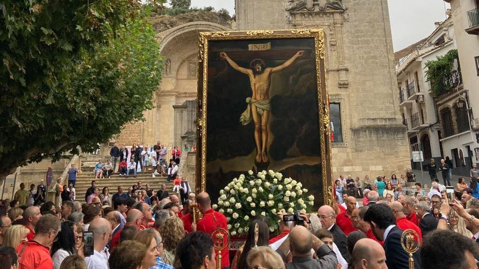 Procesión del Cristo del Consuelo por las calles de Cazorla.