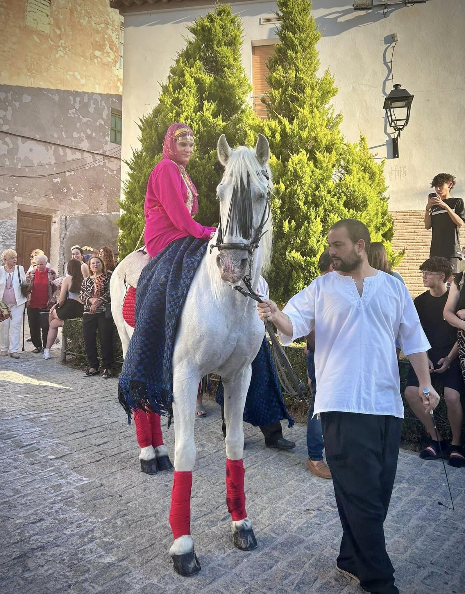 La “Canilla” es una marcha cristinana que se estrenó en la recreación de la “Novia de Serón” el pasado junio y que volverá a hacer aparición en las fiestas de Los Angostos