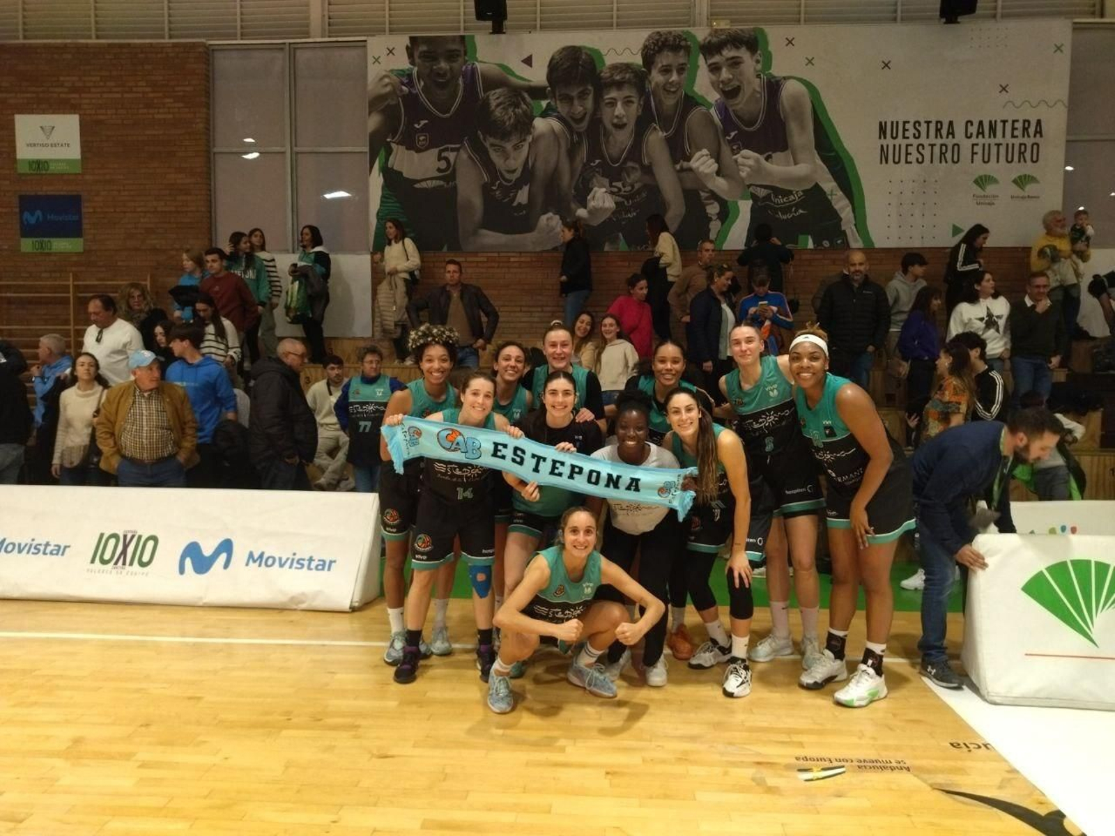 Las jugadoras del CAB Estepona, tras el partido.