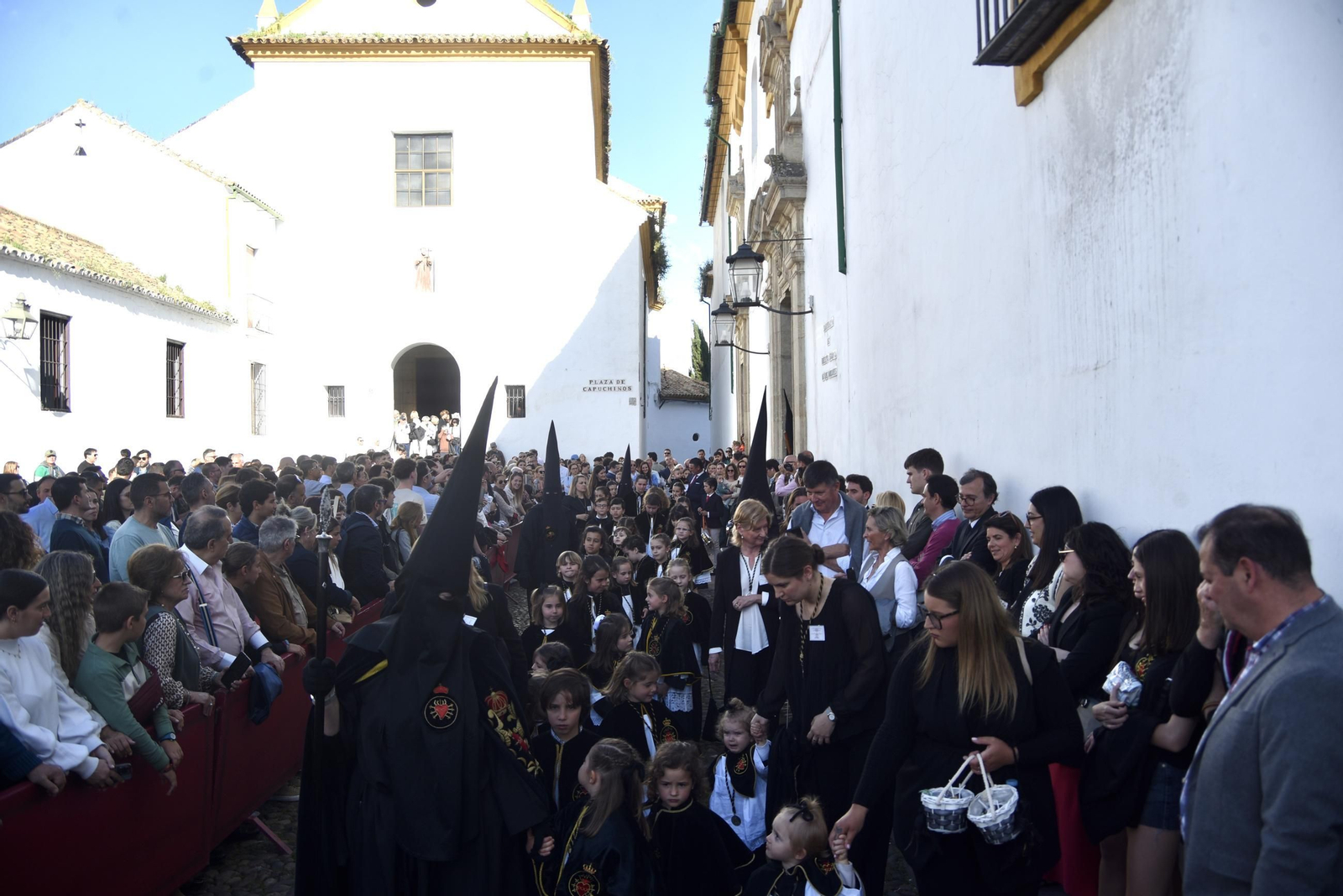 La procesión de los Dolores en este Viernes Santo de Córdoba, en imágenes