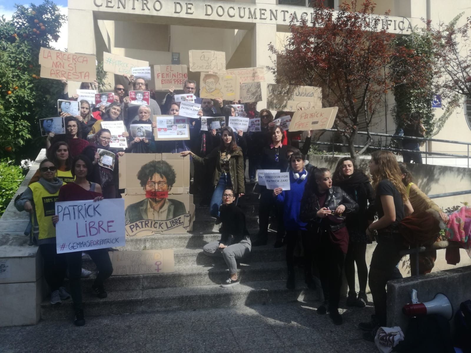 Las alumnas del Gemma se reunieron en Granada para pedir la libertad de Zaki.