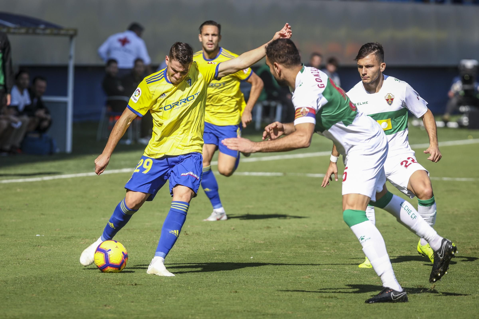 El Cádiz-Elche, en imágenes