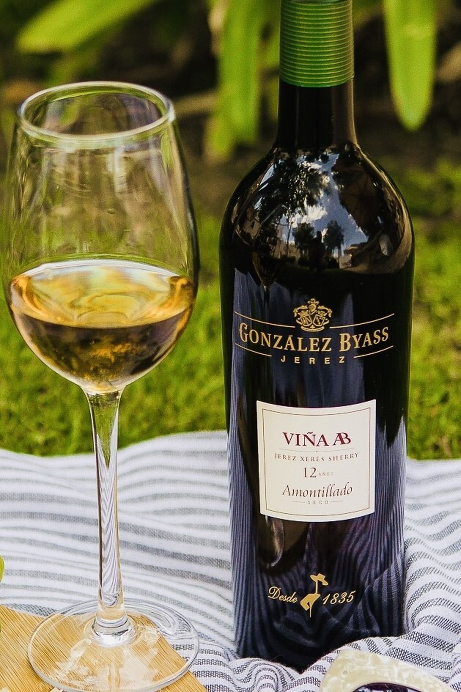 Botella de Viña AB, de González Byass.