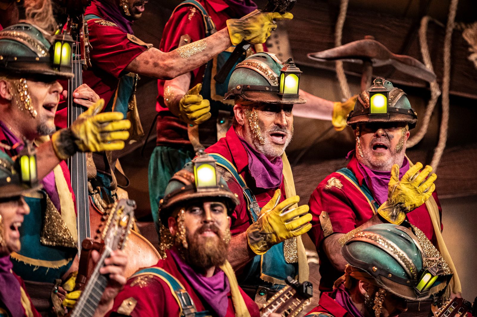 Búscate entre las mejores imágenes de la primera sesión de semifinales del COAC 2025