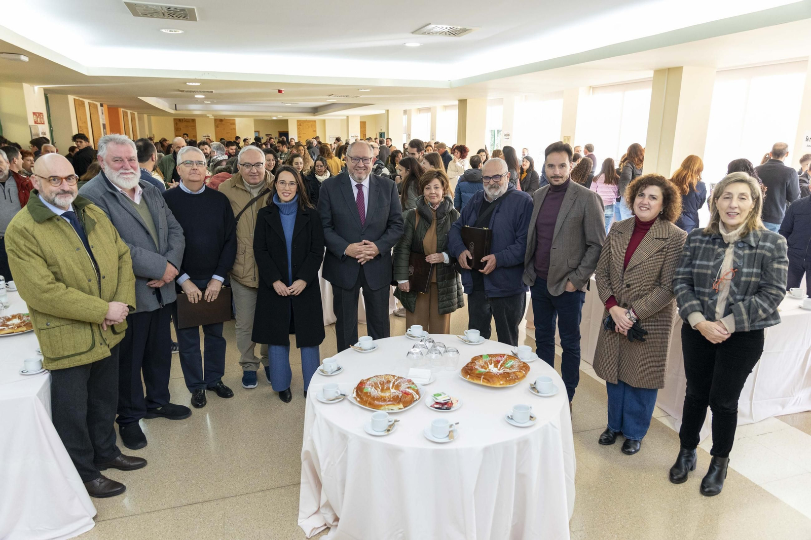 eL Tradicional desayuno con roscón de Reyes en el Campus de Rabanales, en imágenes