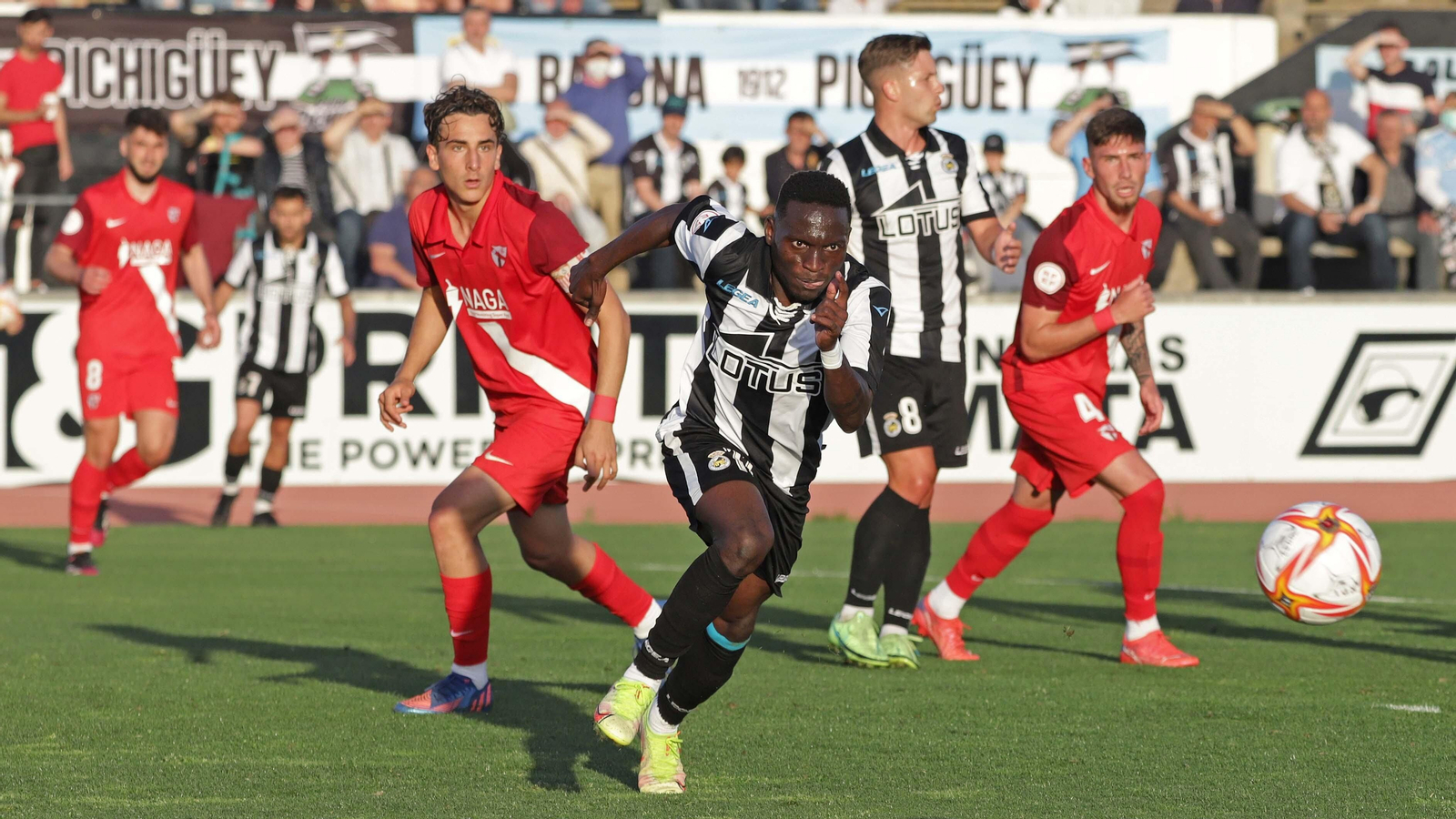 Las mejores fotos del Balona - Sevilla Atlético