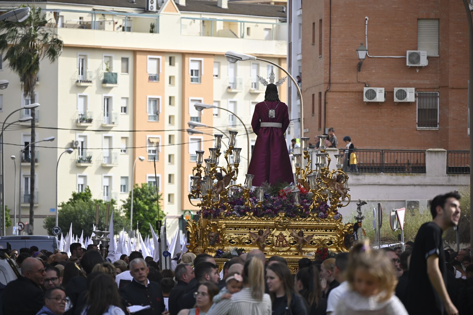 Lunes Santo, Hermandad del Cautivo