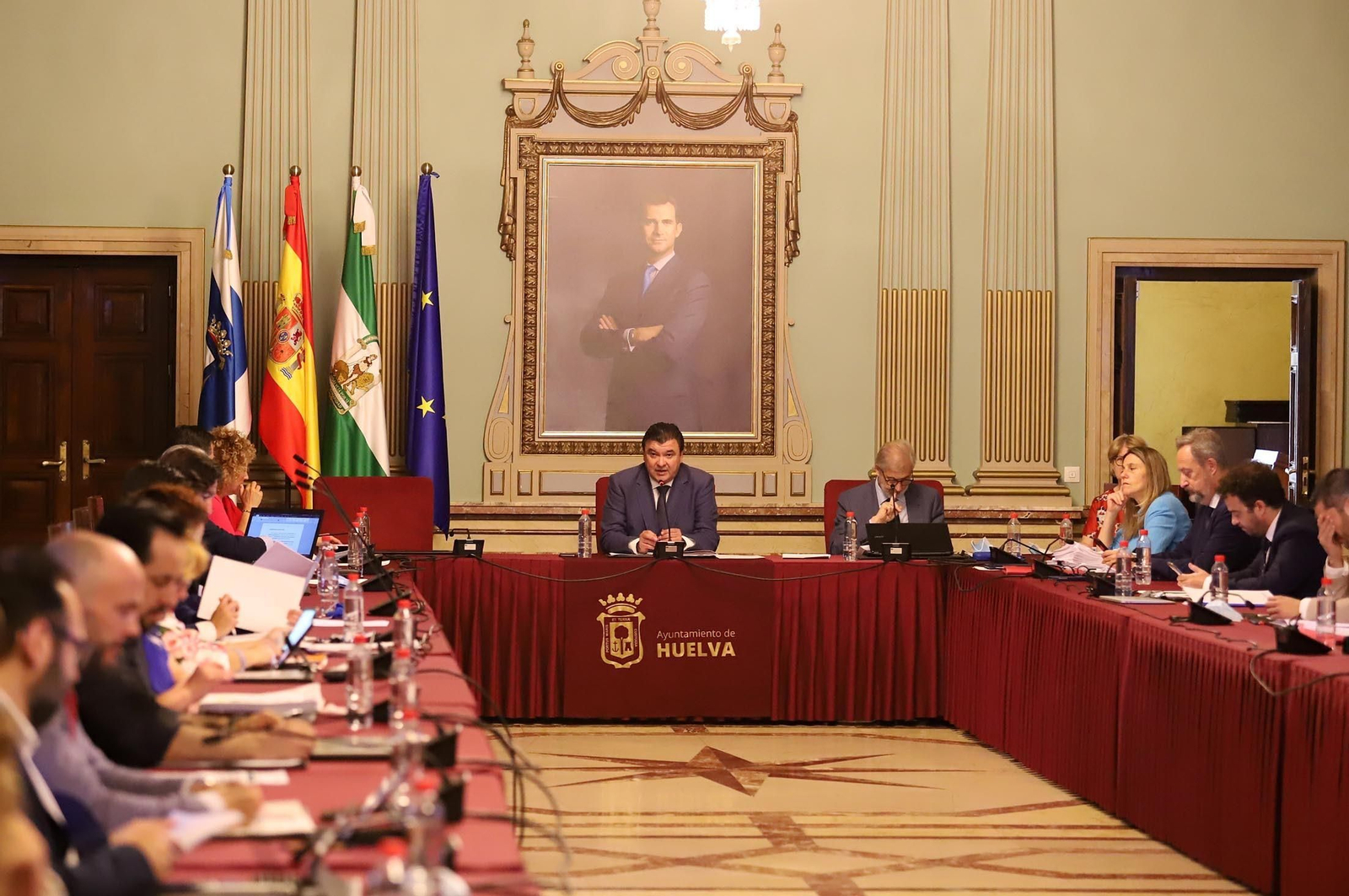 Imágenes del pleno municipal celebrado en el Ayuntamiento de Huelva