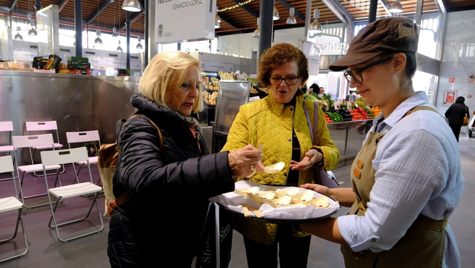 Vea los exquisitos platos preparados en el 'showcooking' de la Gamba Roja de Almería Vea los exquisitos platos preparados en el 'showcooking' de la Gamba Roja de Almería