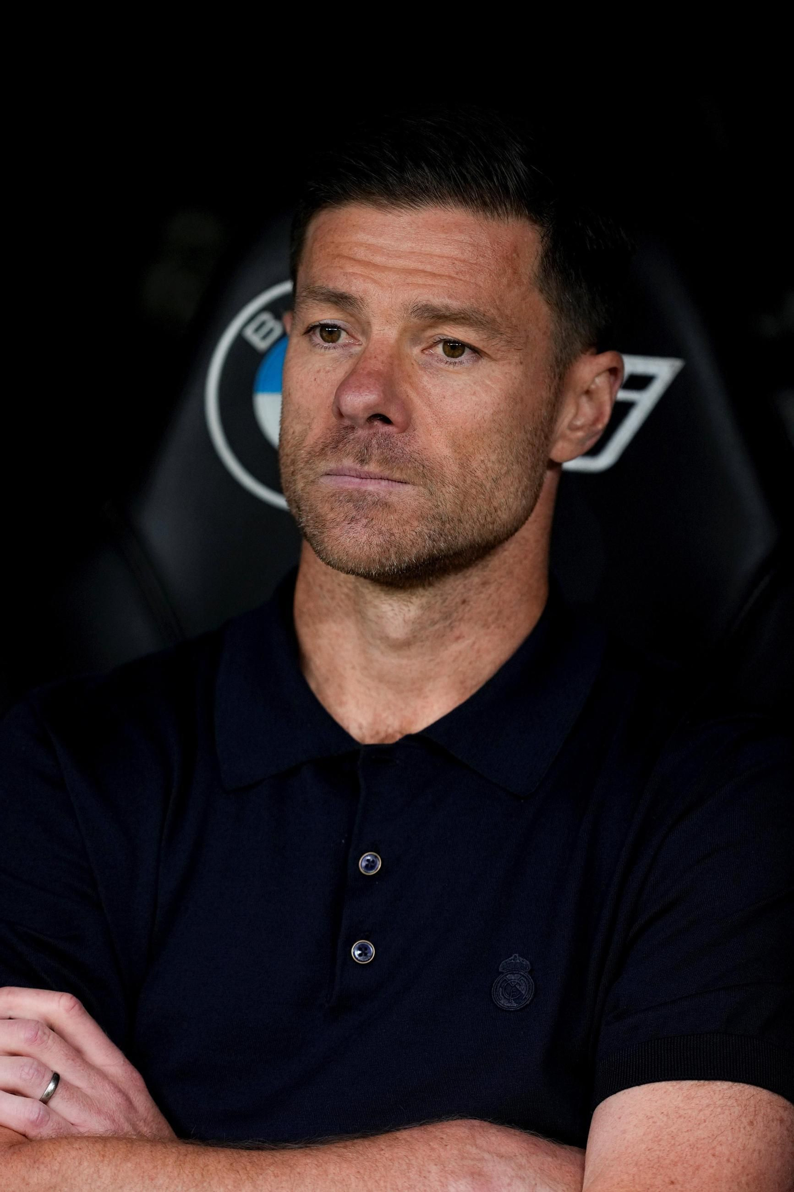 EuropaPress_6970589_Xabi_Alonso_head_coach_of_Real_Madrid_looks_on_d.jpg