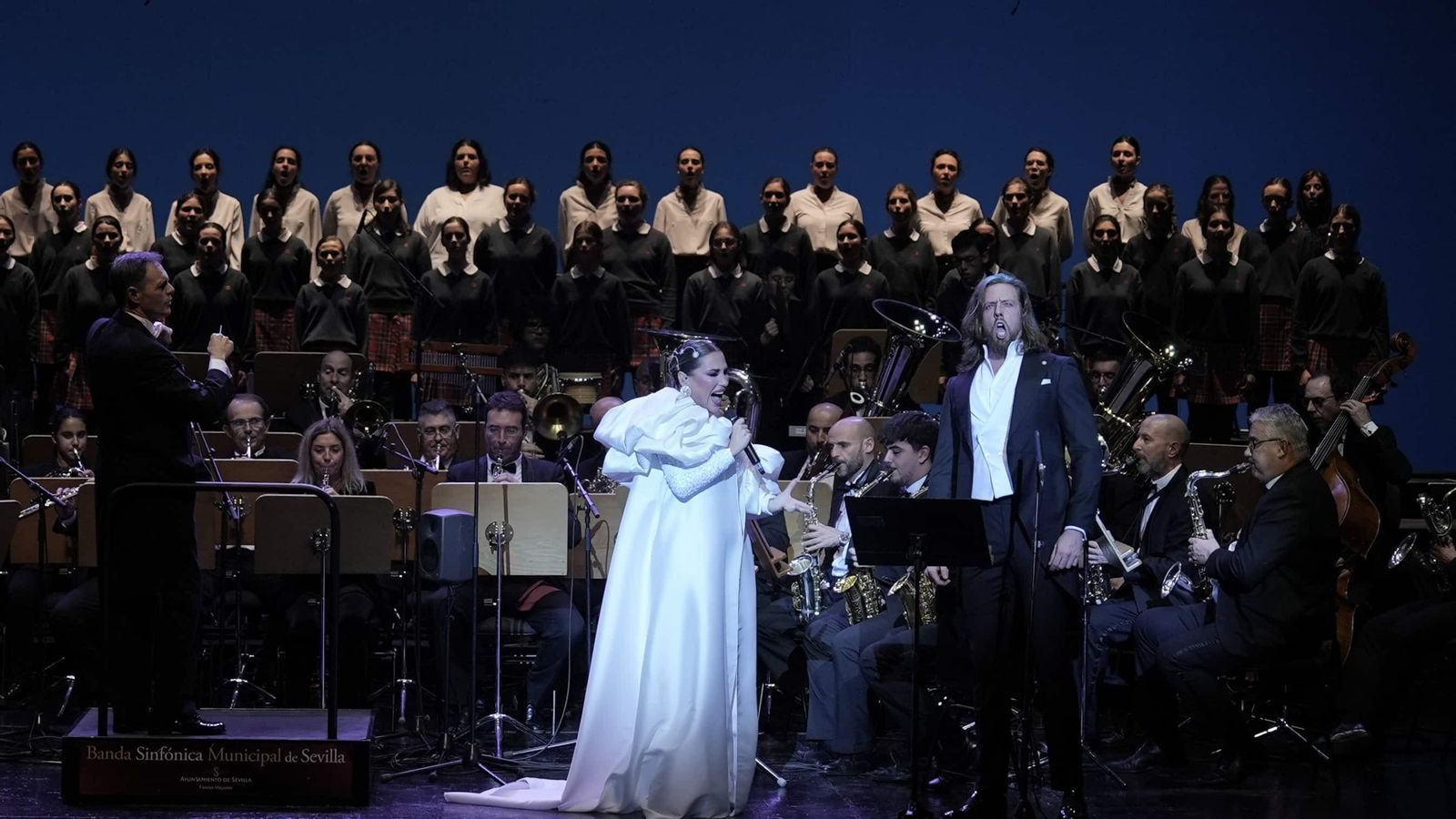 Un momento del concierto de Laura Gallego en el Teatro de la Maestranza.