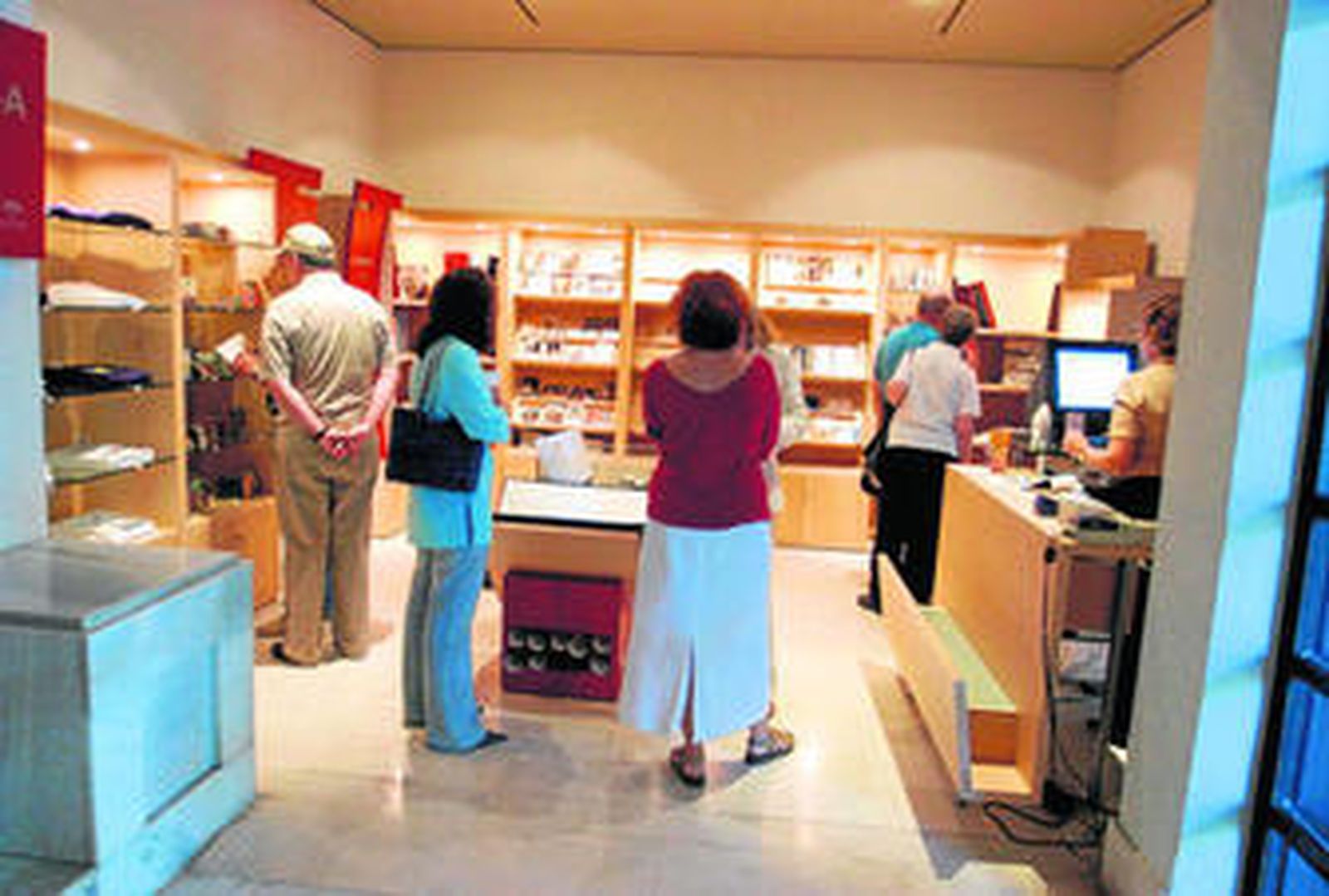 La tienda del Museo de Cádiz es una de las afectadas.