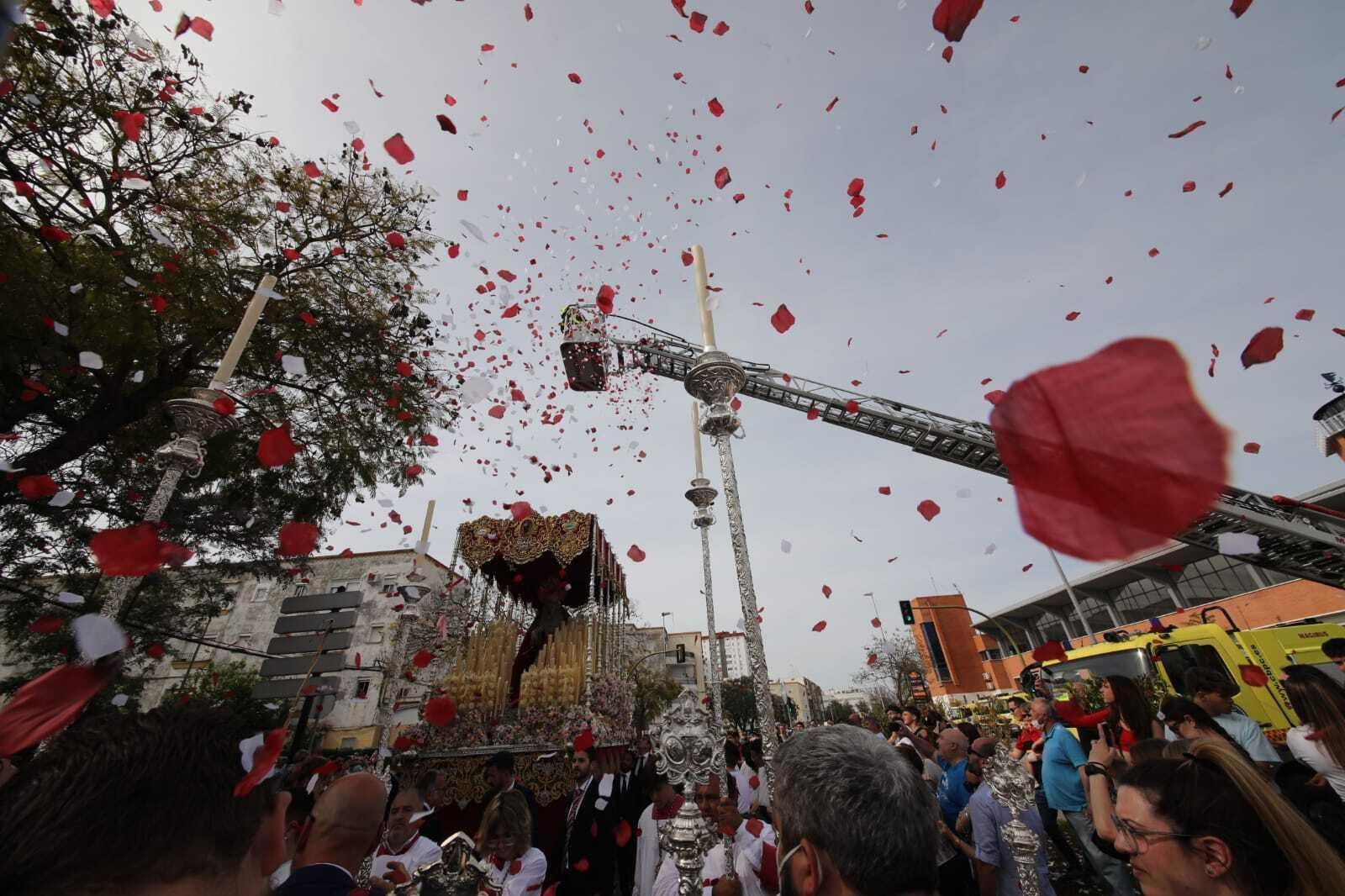 Las imágenes de regreso de las hermandades de la Sed, Candelaria, Paz y Clemencia a sus templos