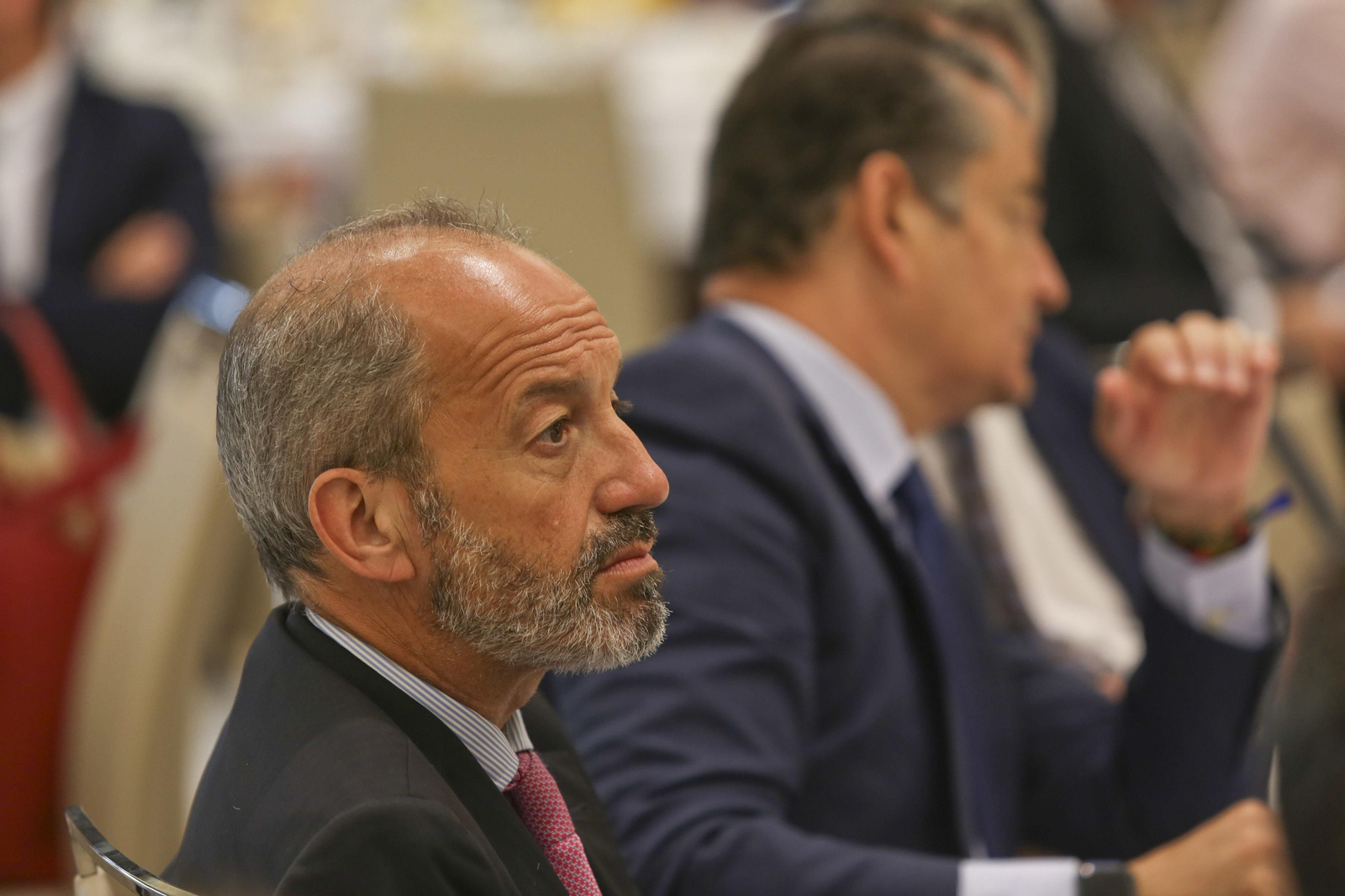 Las imágenes del desayuno-coloquio con Isabel García Tejerina