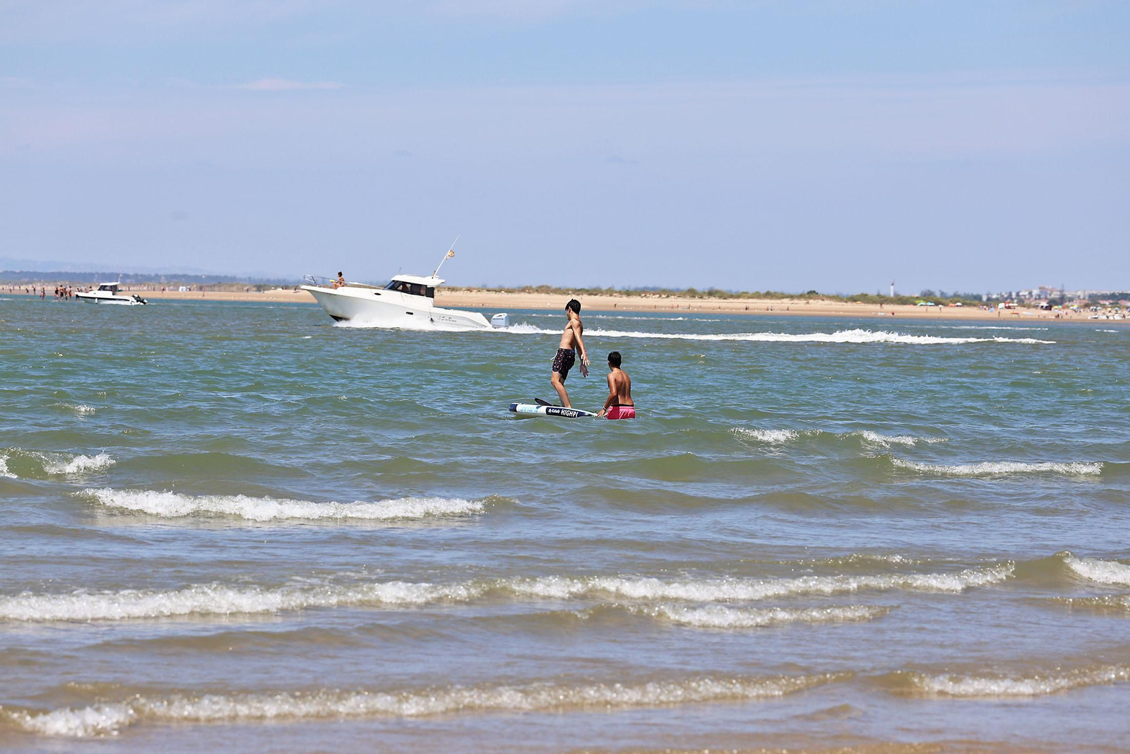 Las imágenes del domingo de playa en Huelva
