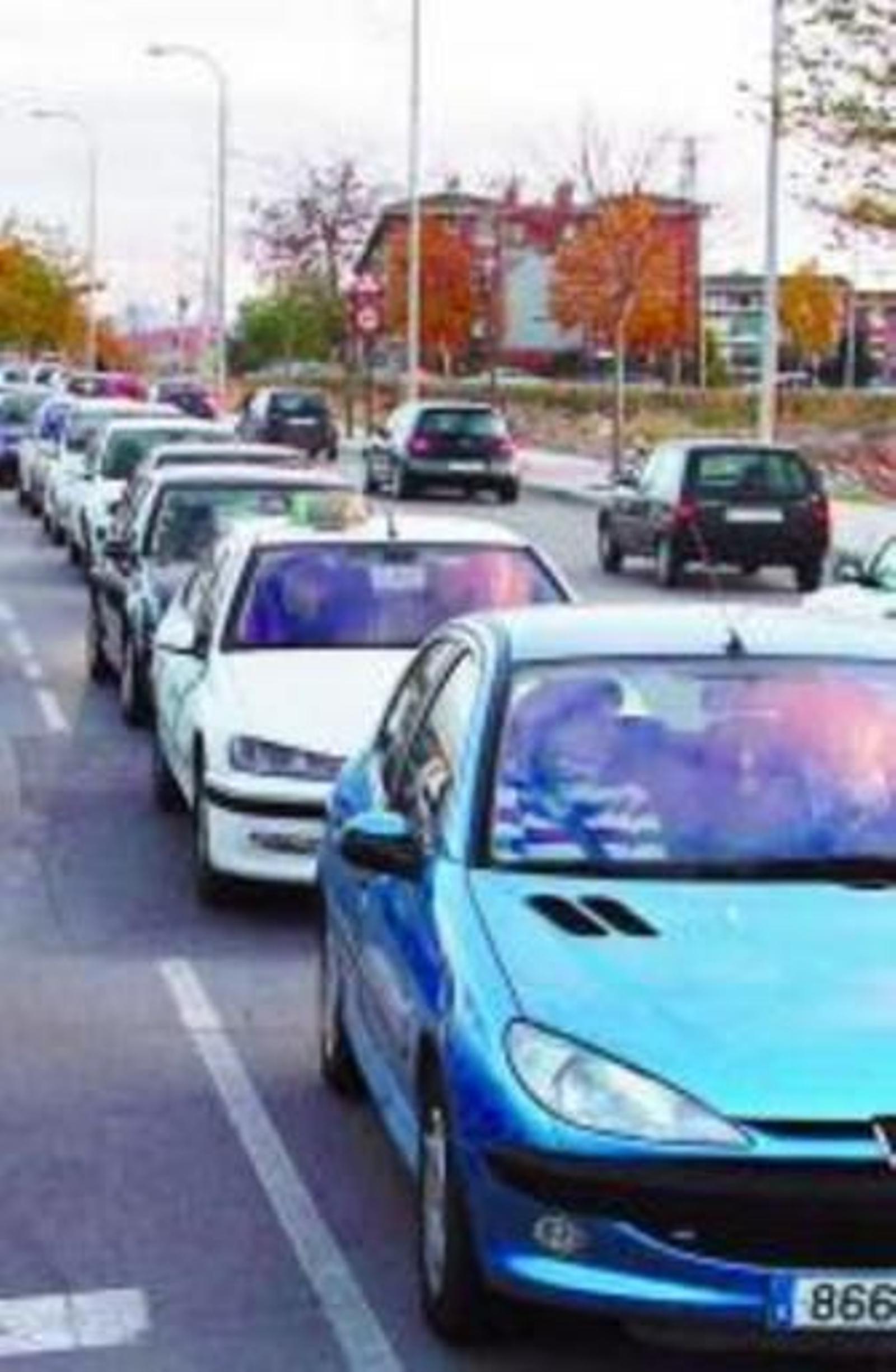 Atascos a la entrada de Kinepolis.