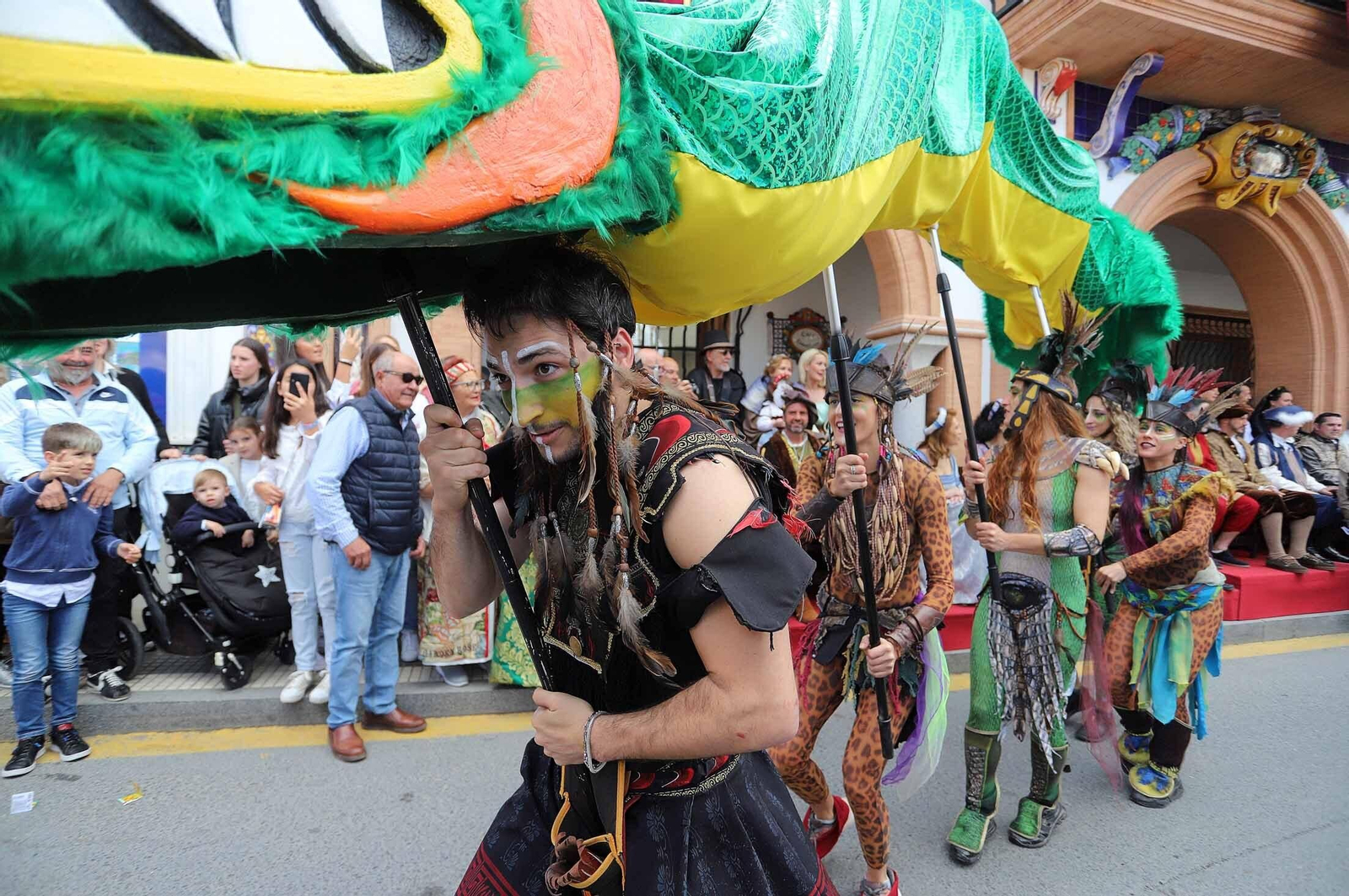 Imágenes del gran ambiente en la Feria Medieval de Palos de la Frontera, Huelva