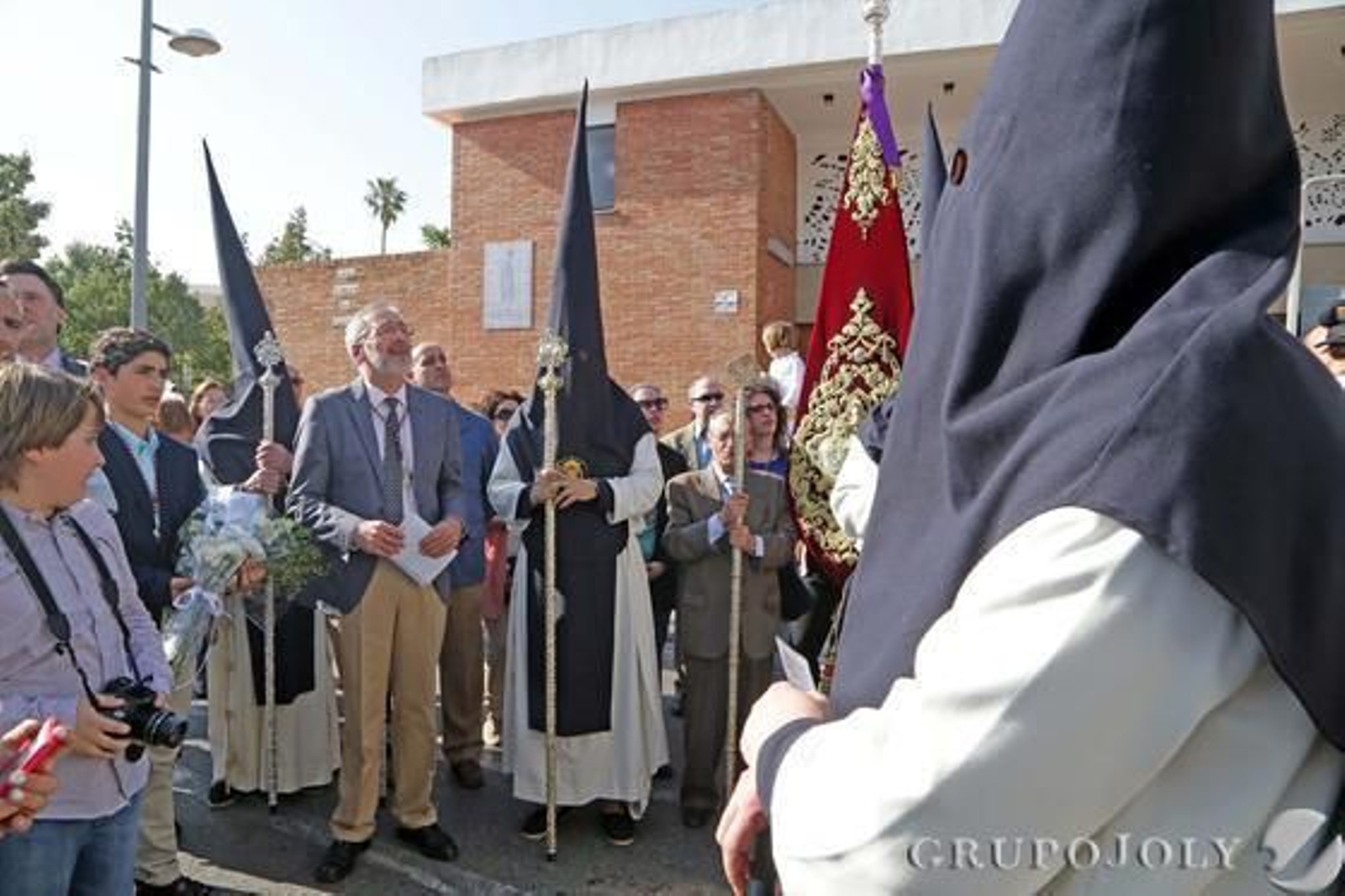 Foto: Pascual · Lobo· Aranda · Garcia y M. A. Gonzalez