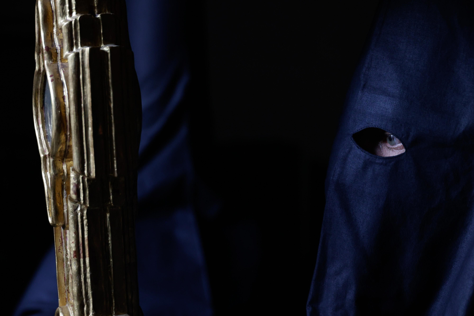 Las imágenes de la salida de Vera-Cruz en Cádiz en la Semana Santa 2023