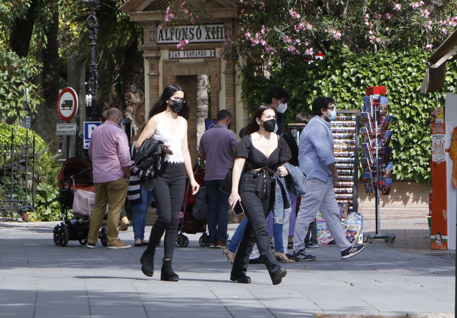 Ambiente en el festivo fin de semana en Sevilla