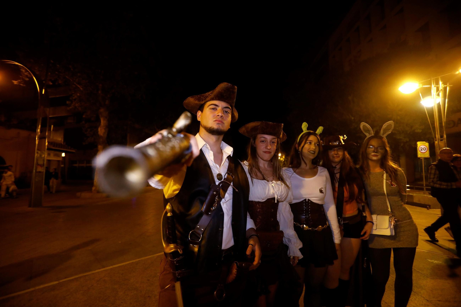 Halloween llena las calles de Córdoba de terror y mucha fiesta