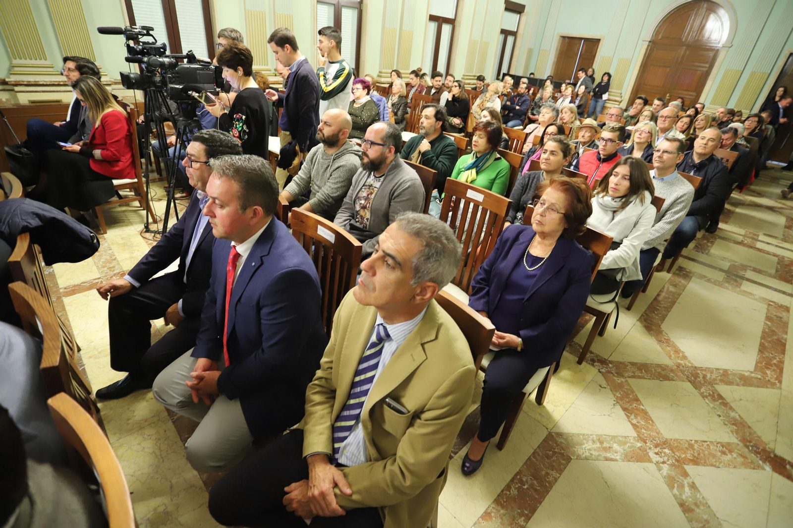 Imágenes de la entrega de los II Premios al Comercio de Huelva