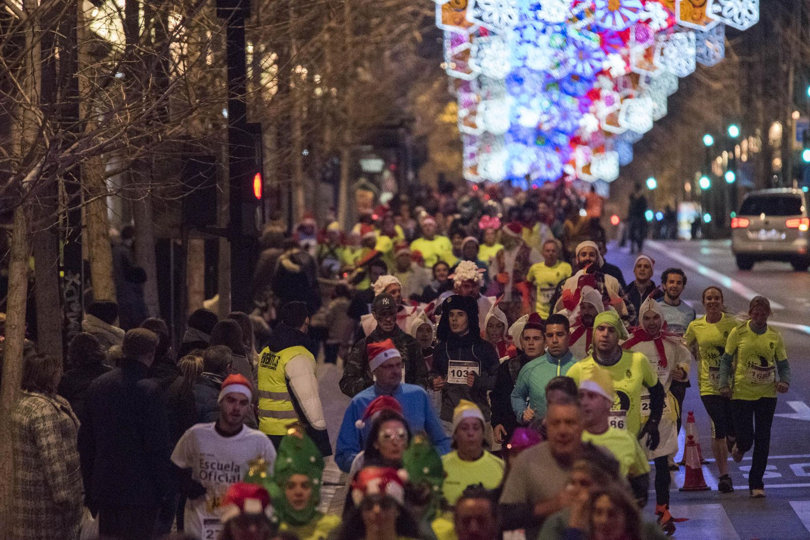 La carrera nocturna de Navidad, en imágenes