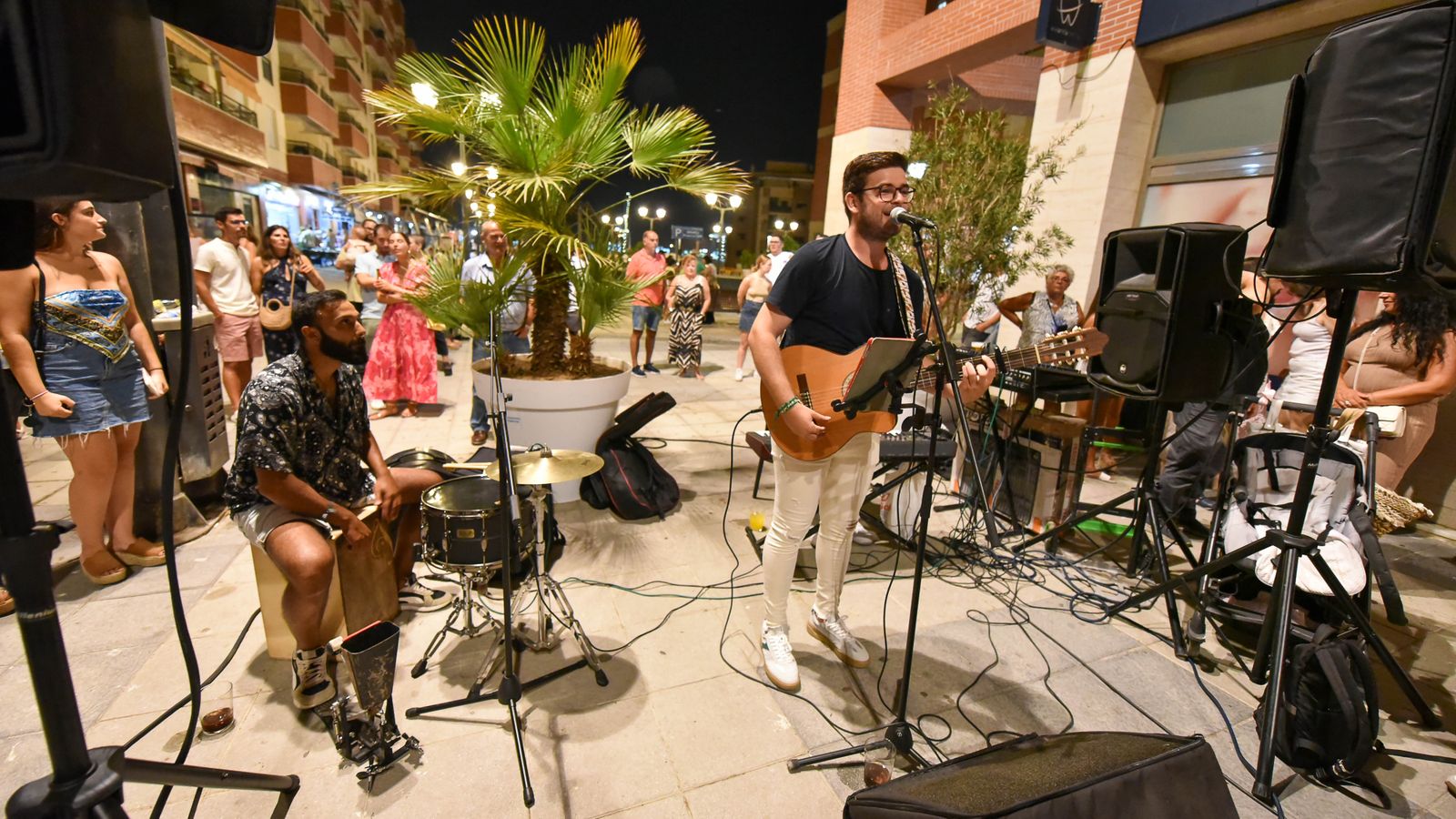 La noche de las velas y Perseidas de Algeciras, en imágenes