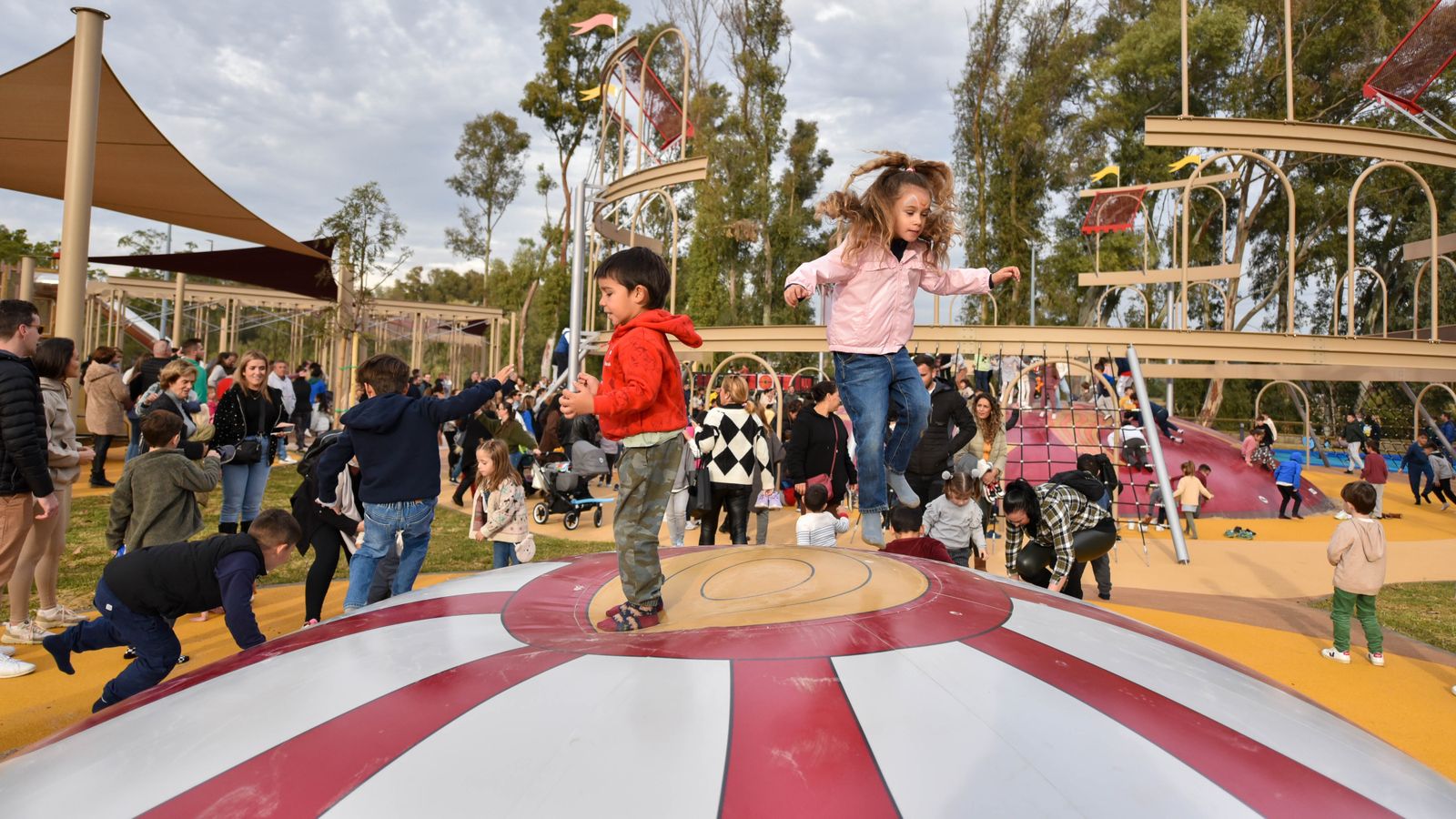 La inauguración del parque Barbésula en Guadiaro, en imágenes