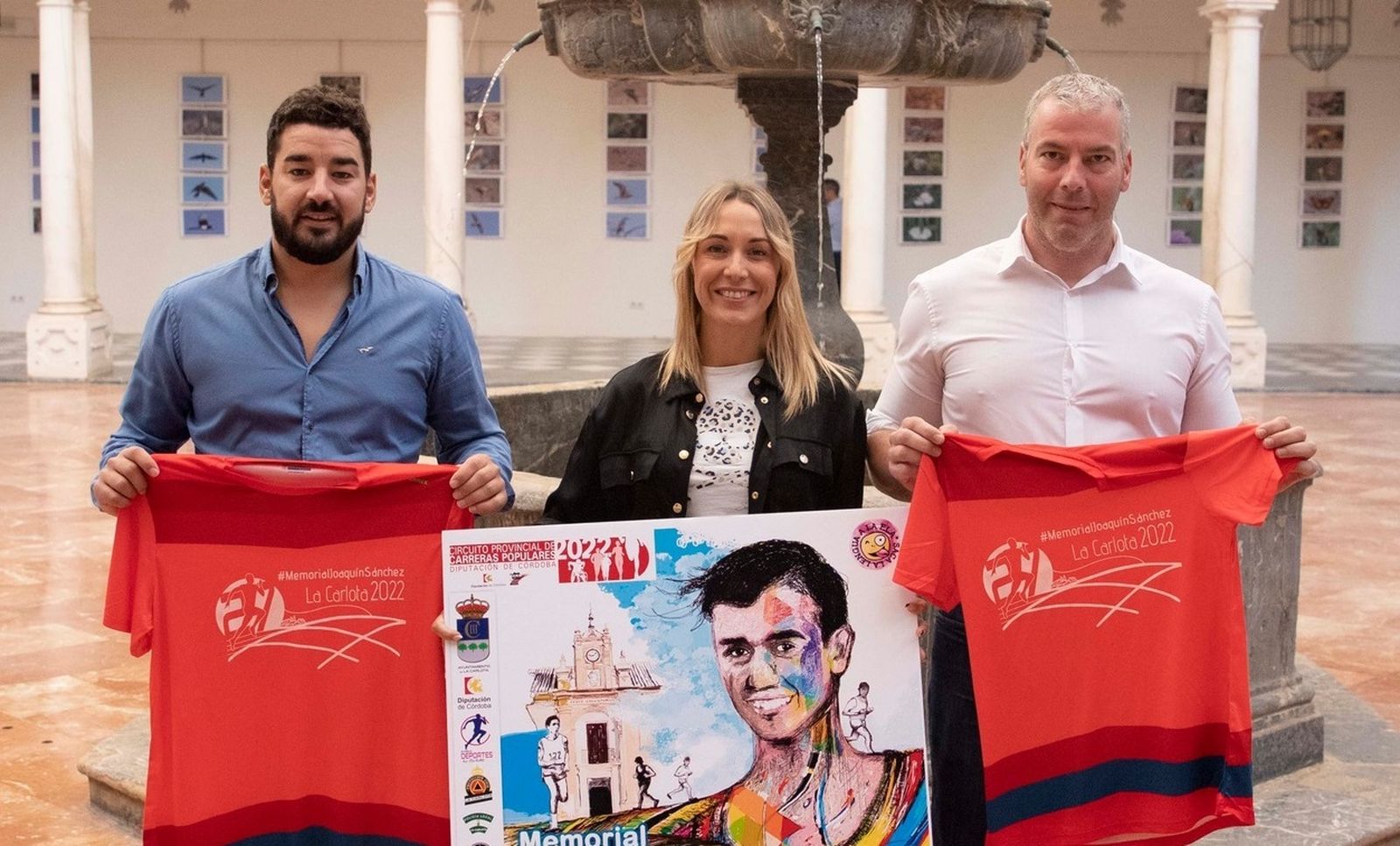 Las autoridades, durante la presentación del evento.