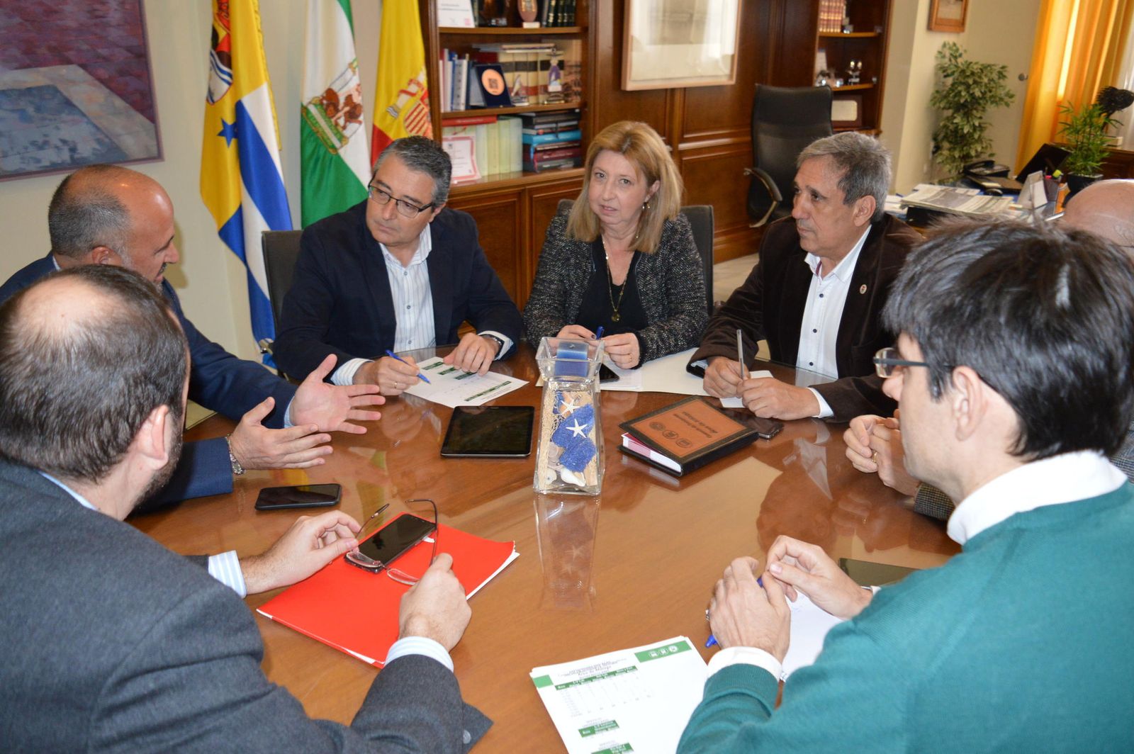 Reunión entre los responsables municipales y del Consorcio de Transportes.