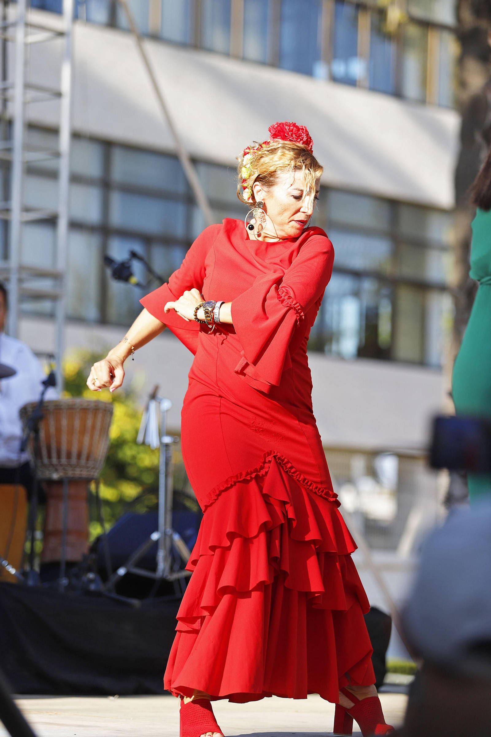 Imágenes de la Feria de las Sevillanas en los jardines del muelle