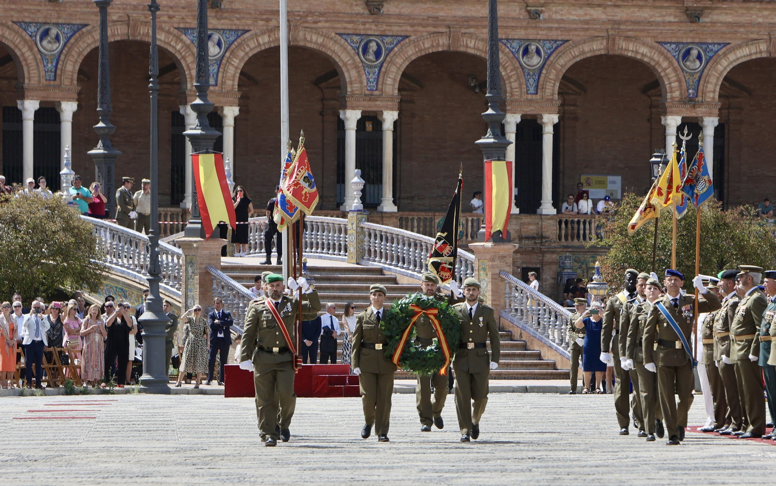 Jura de bandera de personal civil en Sevilla