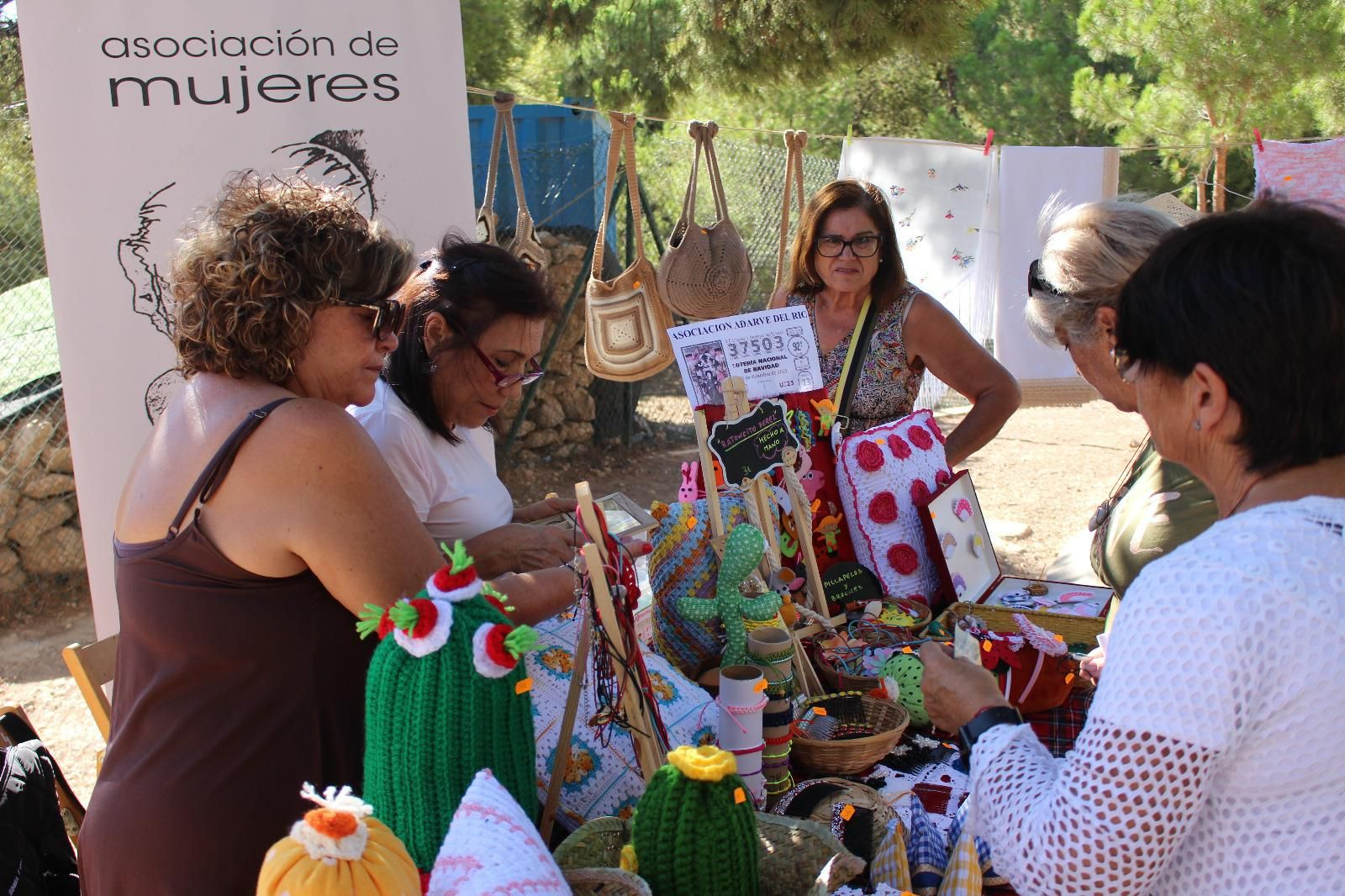 Asociaciones de mujeres han participado en esta iniciativa.