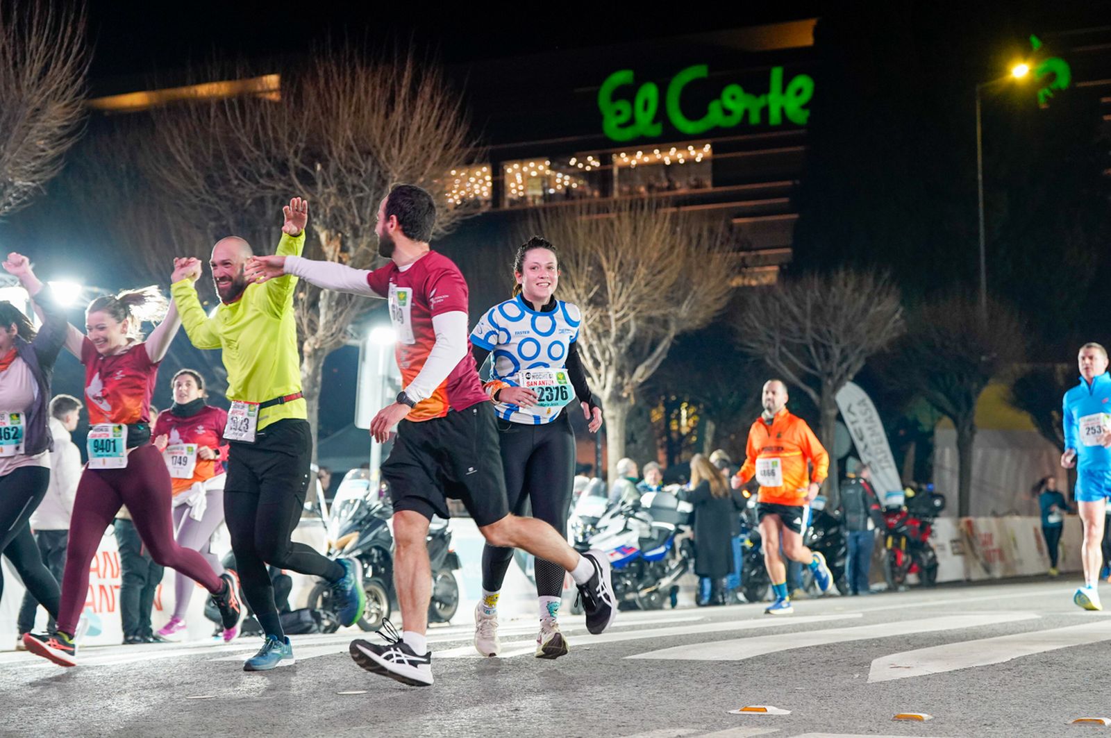 En imágenes: búscate en tu llegada a meta de la Carrera de San Antón 2026 (3)