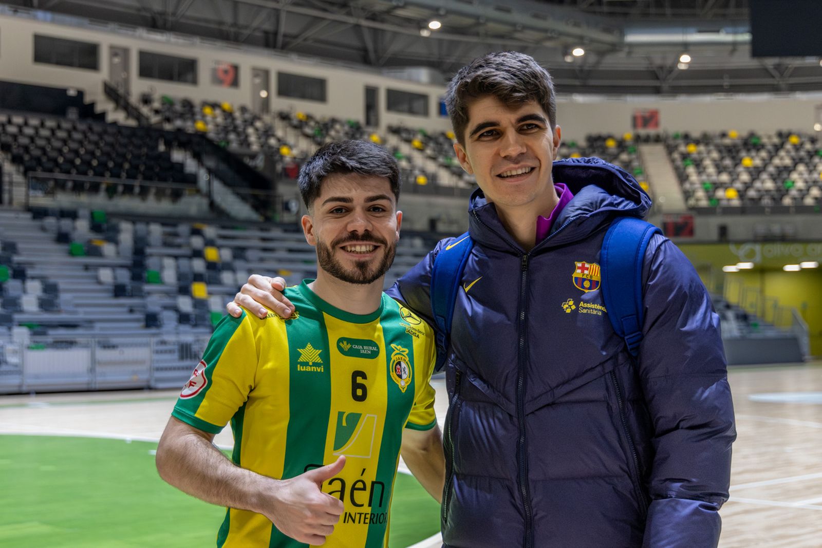 Las mejores imágenes del espectacular encuentro entre Jaén Paraíso Interior FS y Barça (3-3)