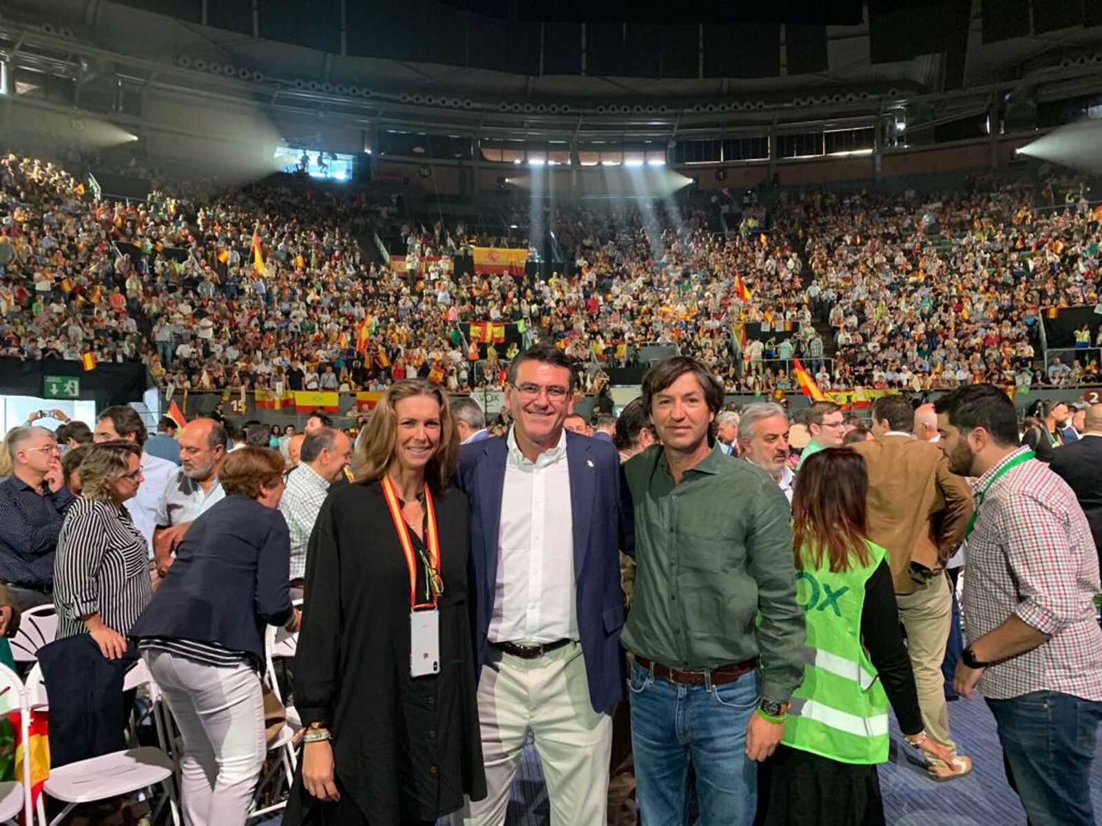 Rocío Pérez de Ayala, Rafael Segovia y Wenceslao Font, ayer en el Palacio de Vistalegre de Madrid.
