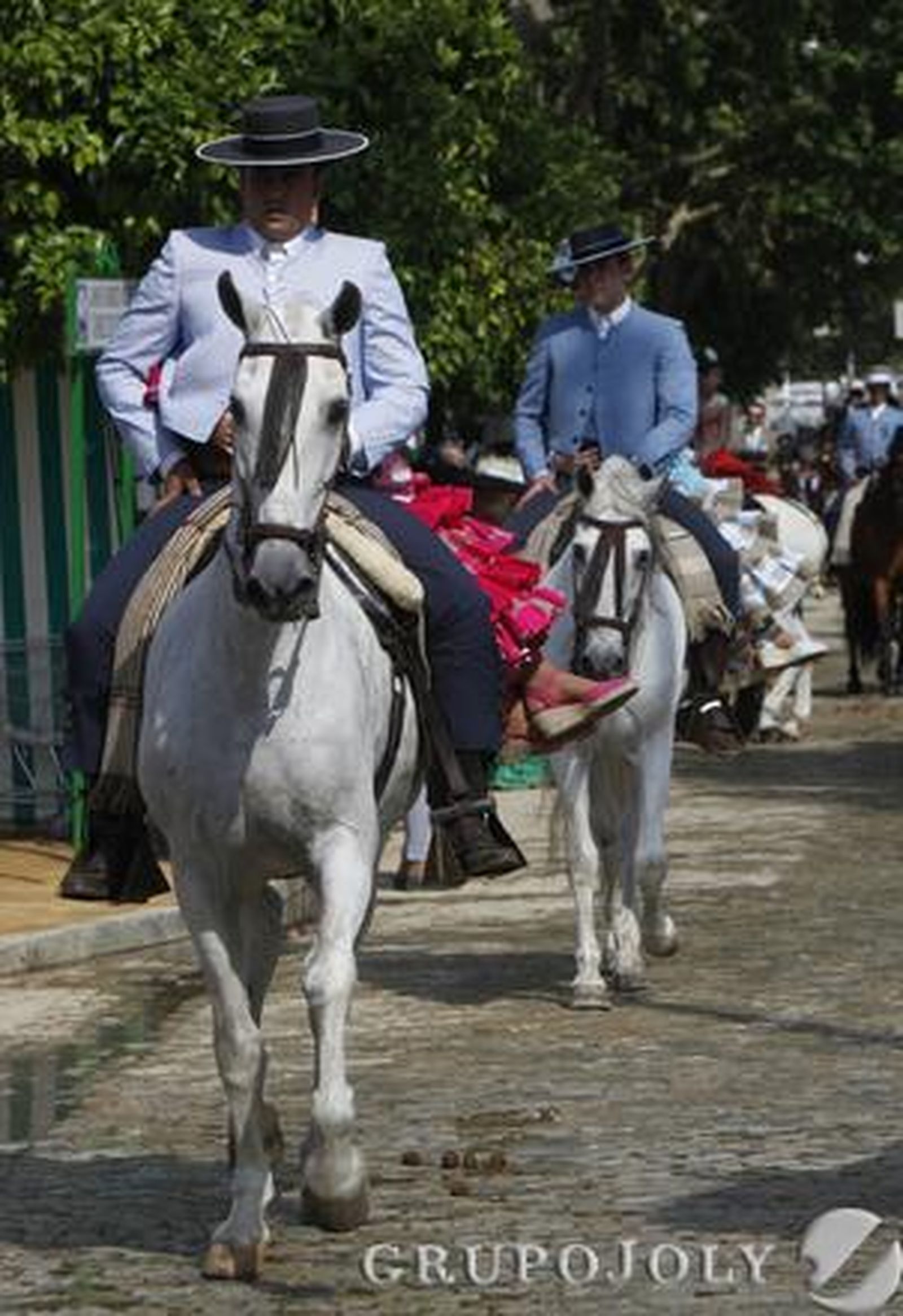 Paseo de caballos.

Foto: José Ángel García