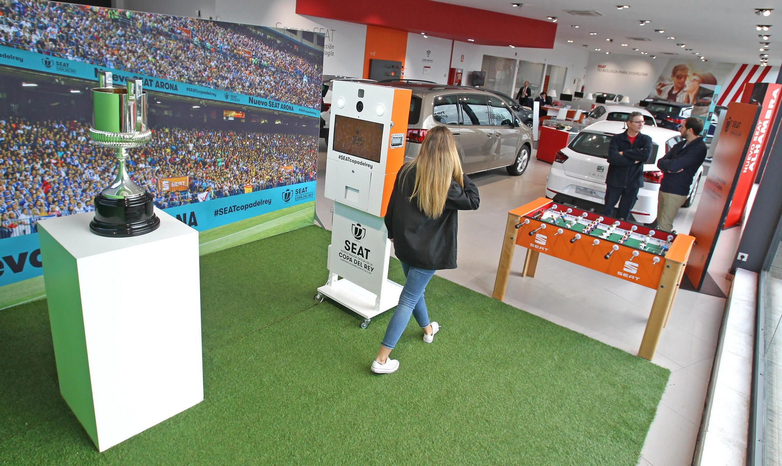 La Copa del Rey de fútbol, expuesta en JerezPau y Willy: ahora y mañana de la selección